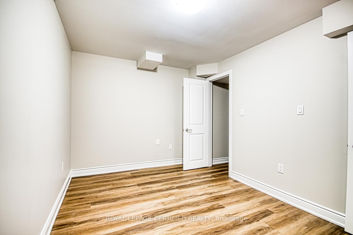 1427 Whitney Terrace Unit BSMT photo 15