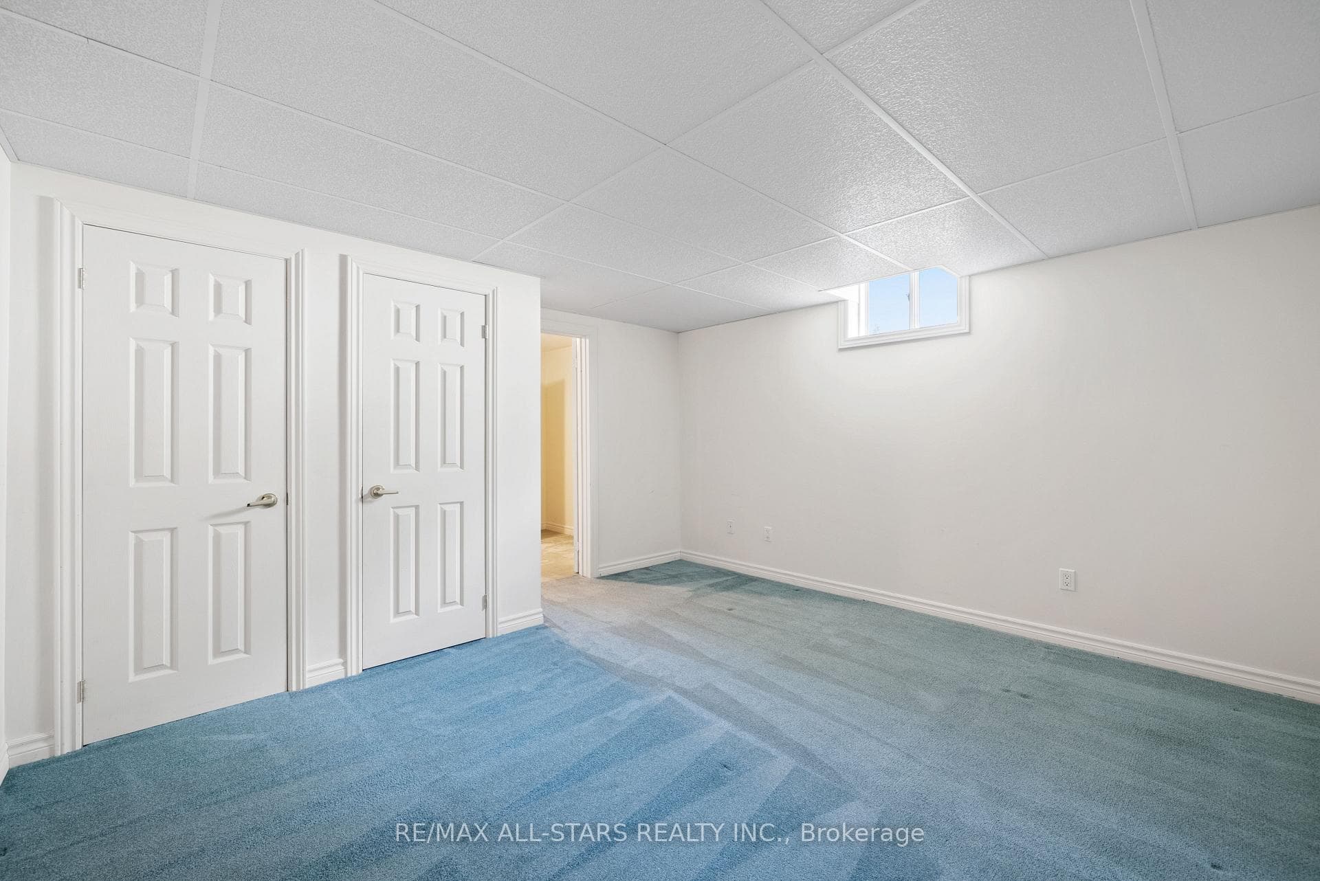 395 Waterbury Crescent photo 26