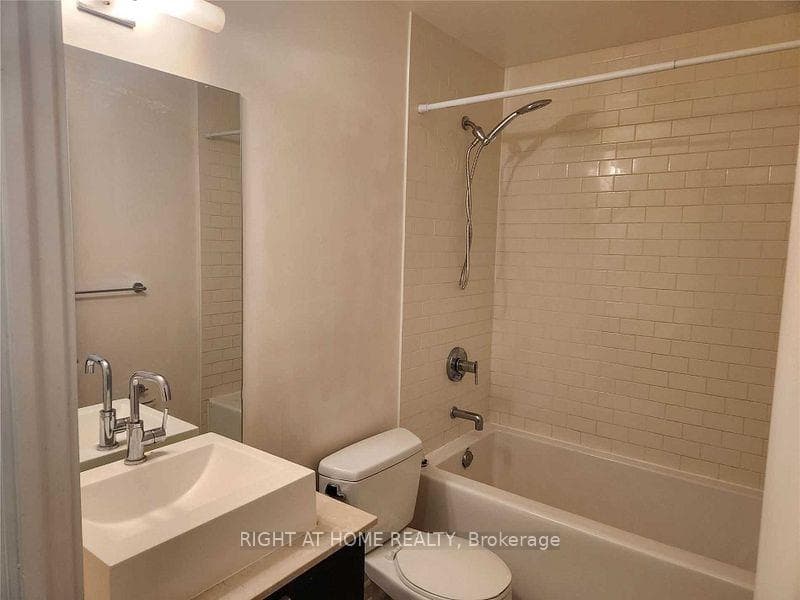 103 The Queensway N/A Unit 1207 photo 8