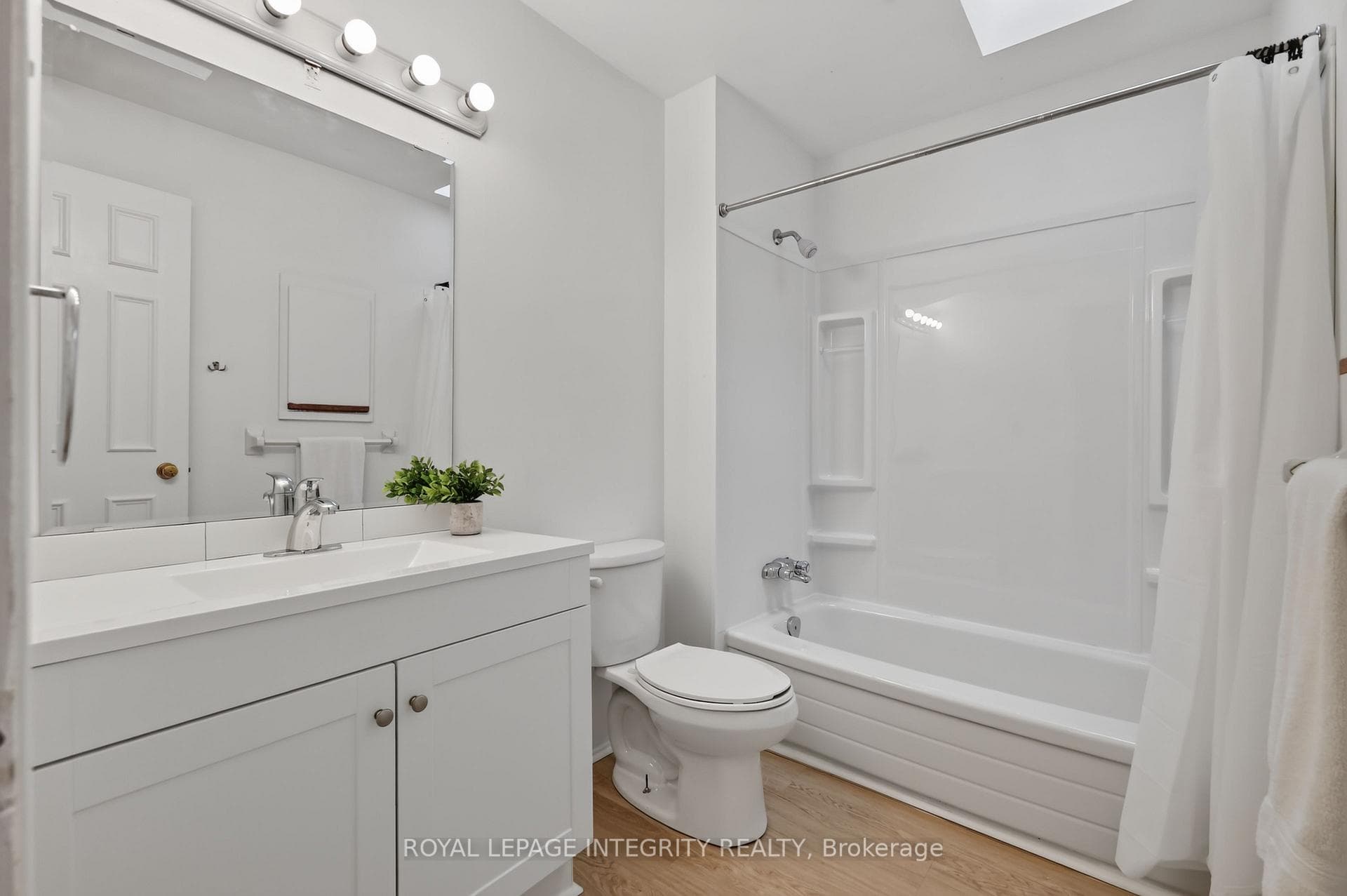 4 piece bathroom ideal for guests.