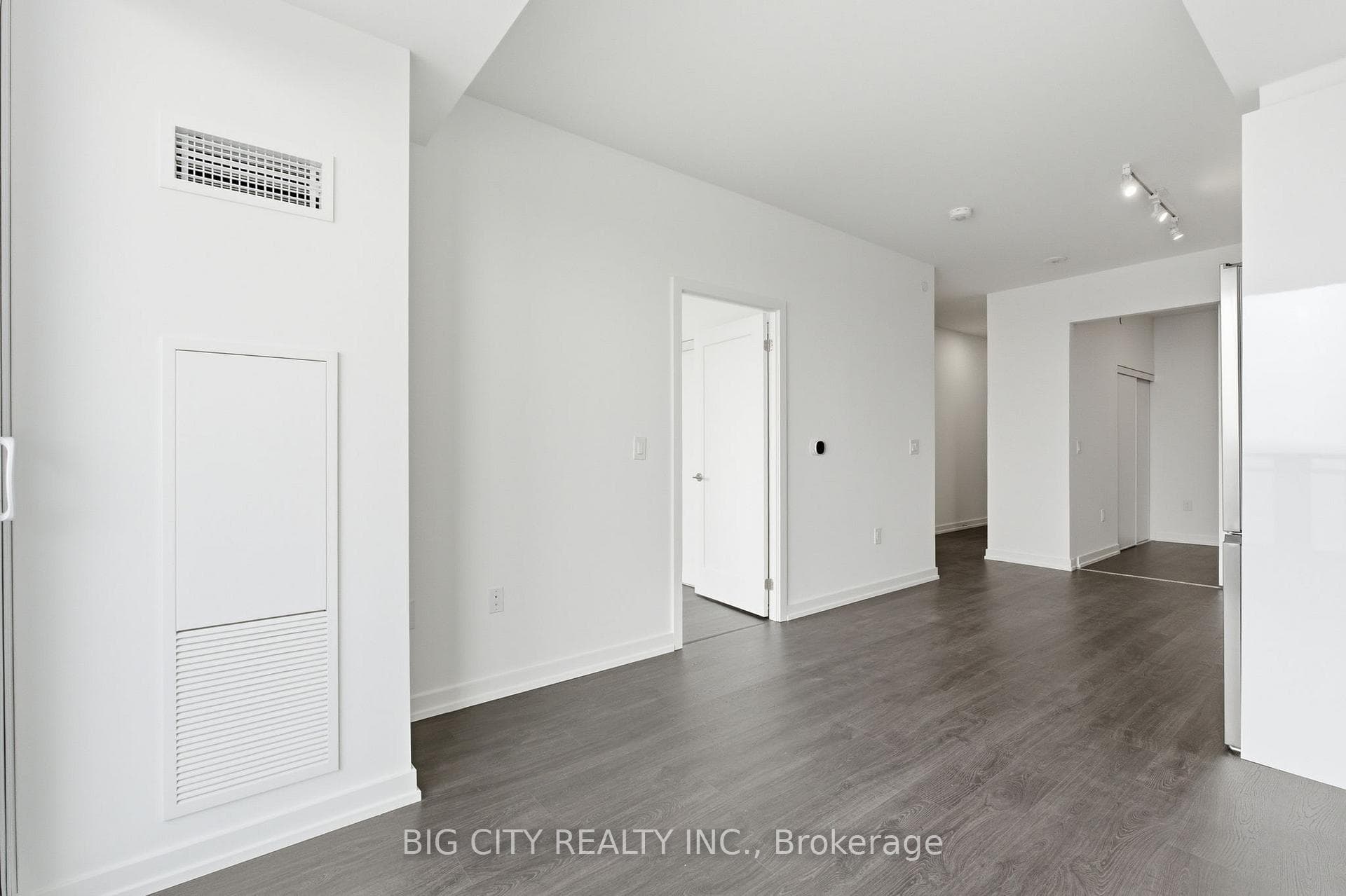 9763 Markham Road Unit 2108 photo 9