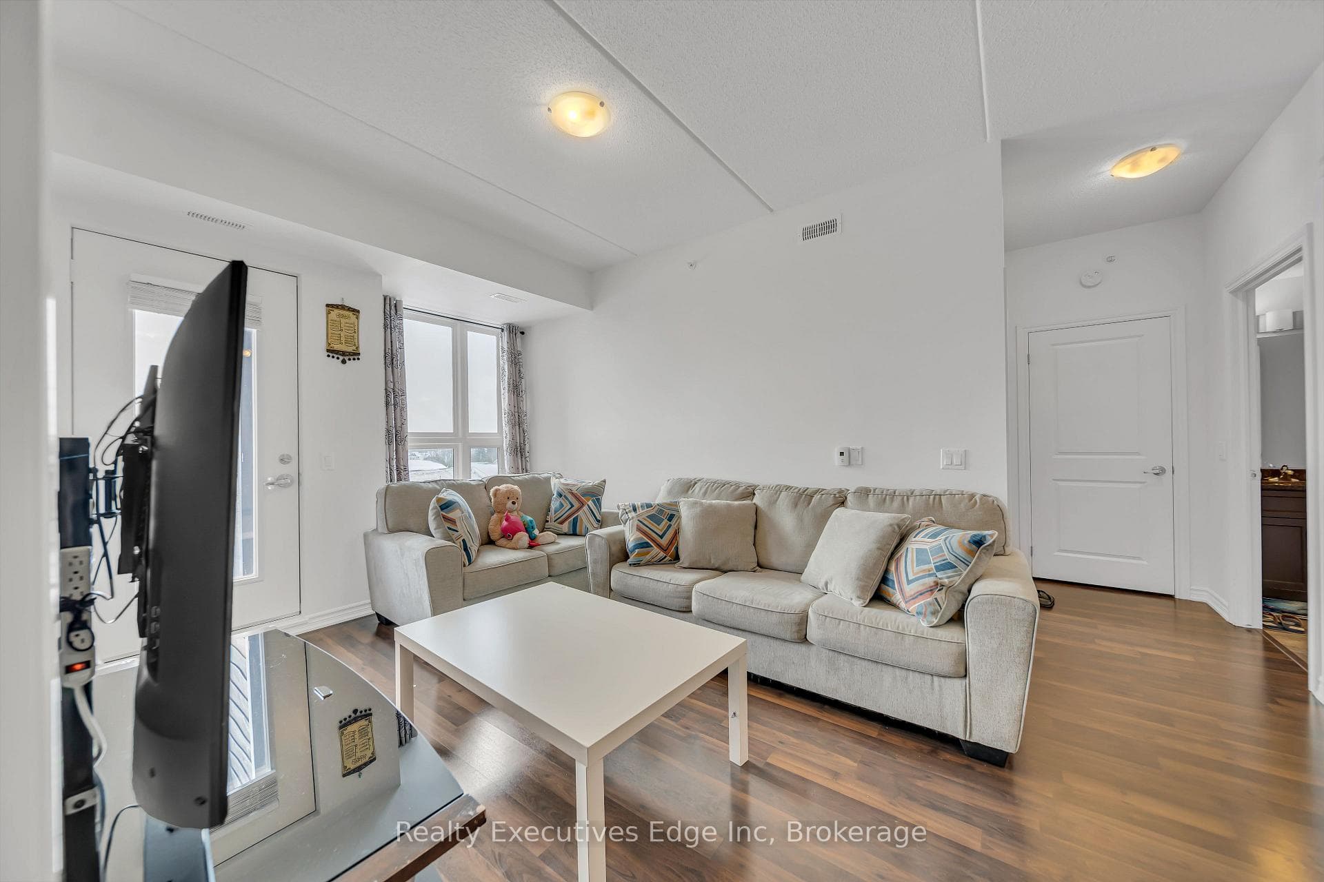 1284 Gordon Street Unit 428 photo 7
