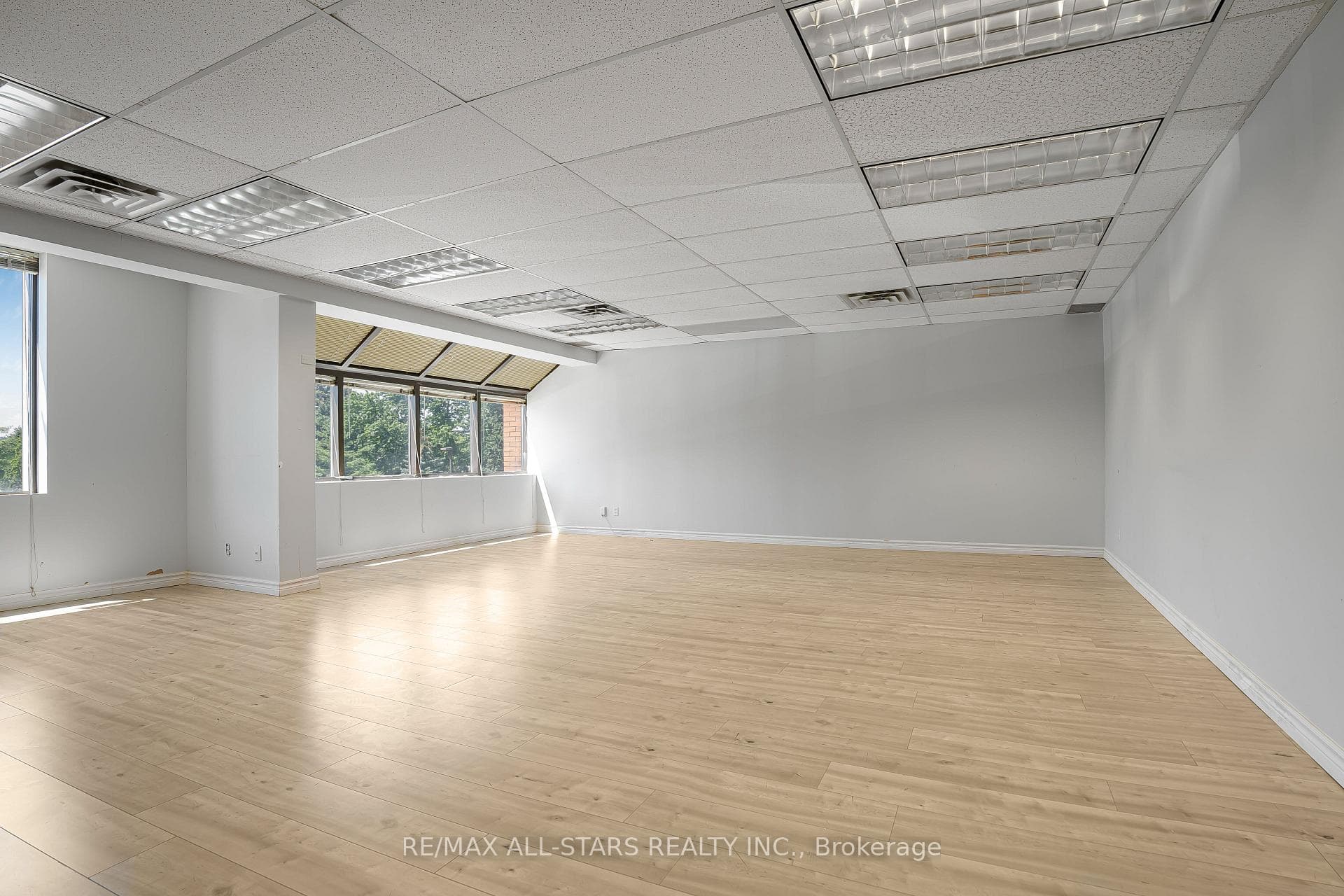 2190 Warden Avenue Unit 212a photo 23