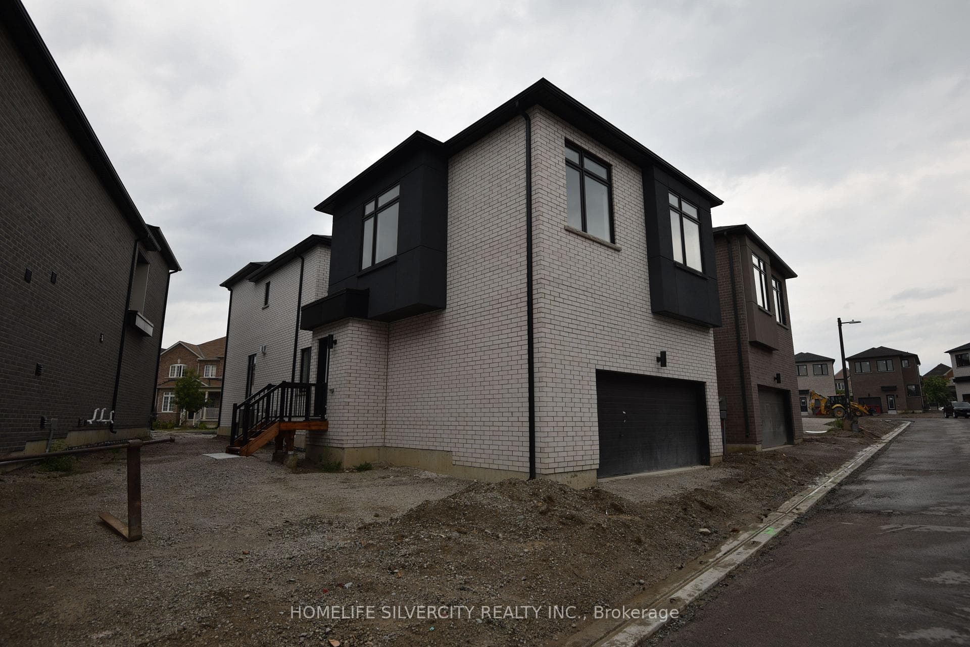 31 Golden Fern Street photo 28