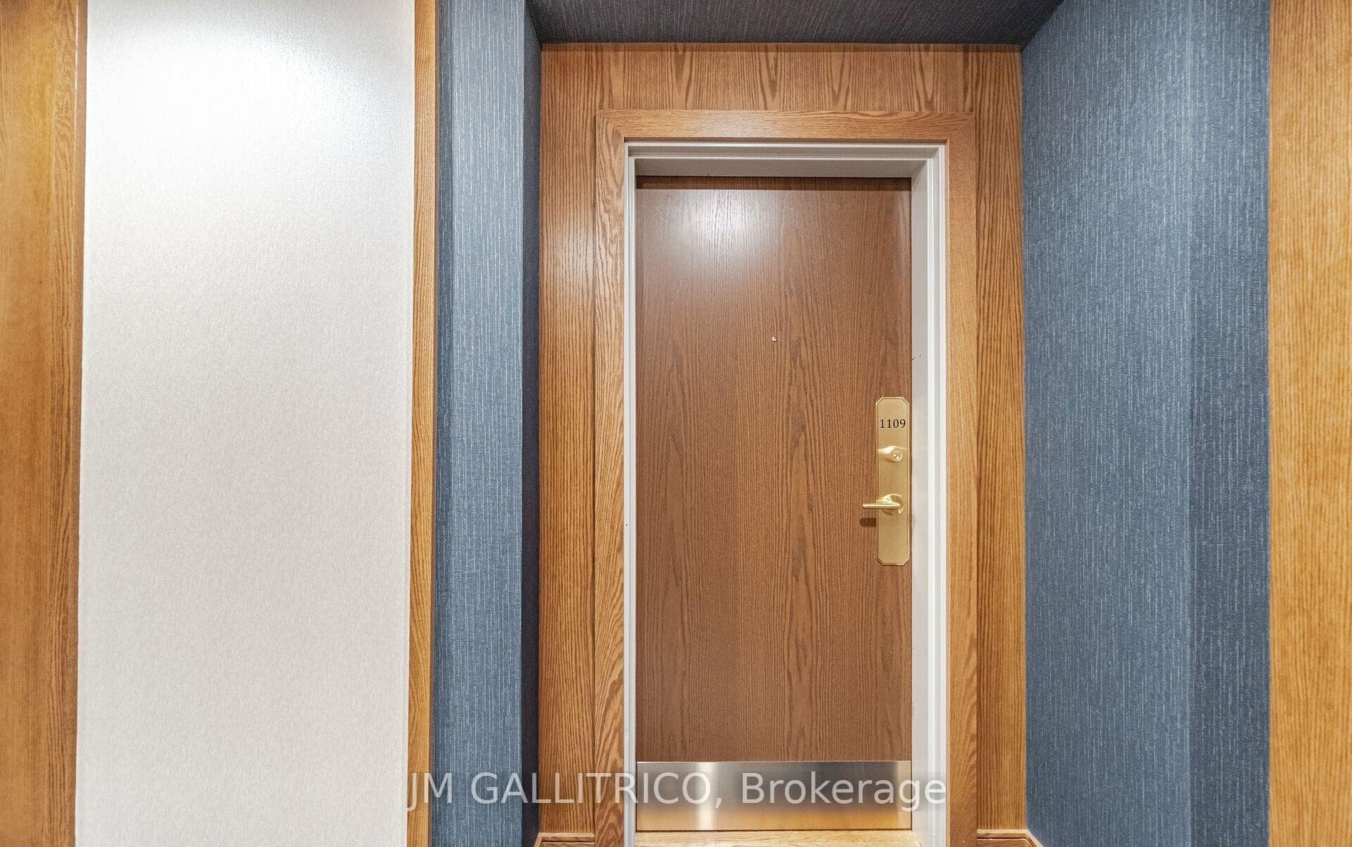 5250 Lakeshore Road Unit 1109 photo 5