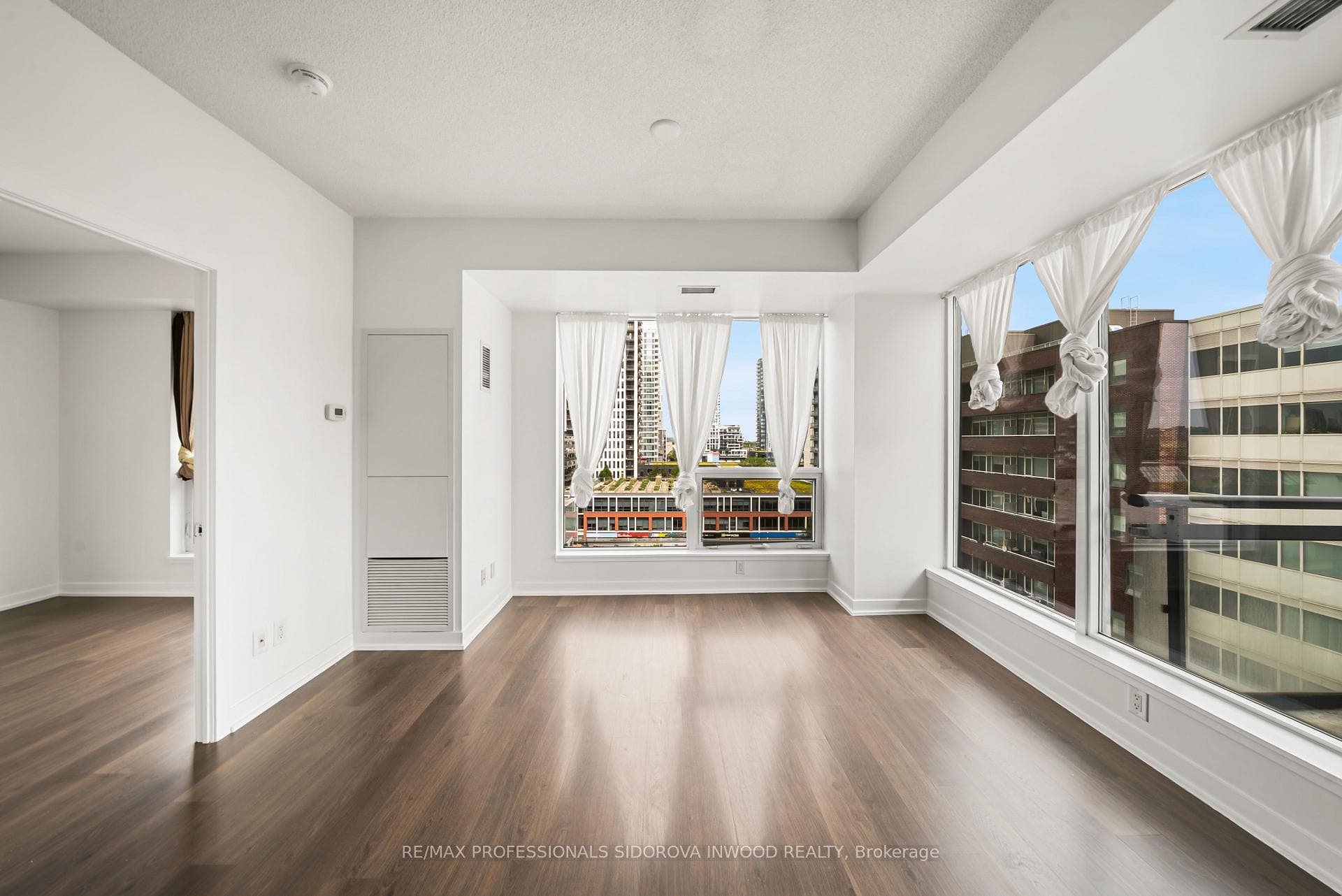 225 Sackville Street Unit 703 photo 19