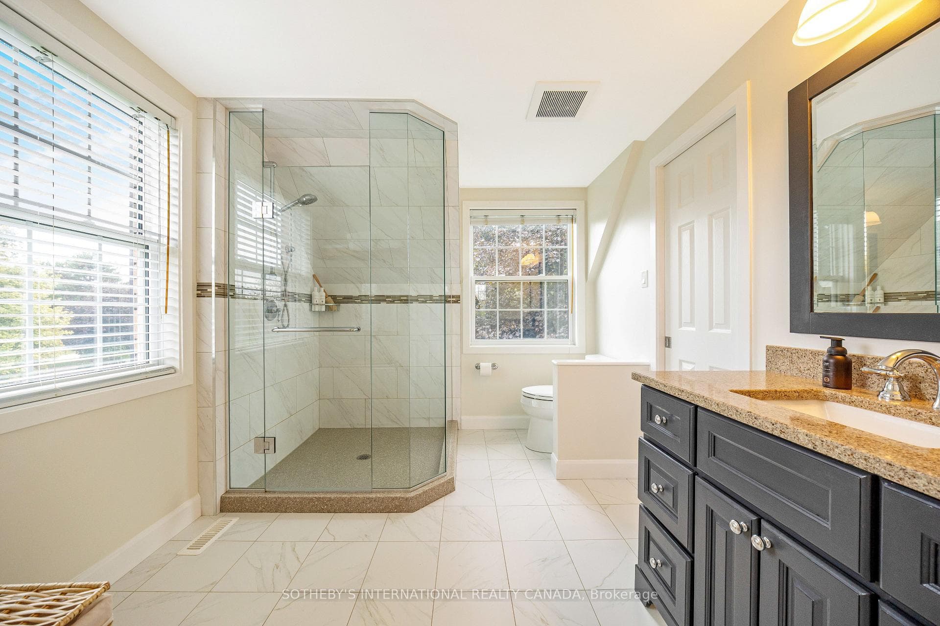 331 WHEELIHAN Way photo 36