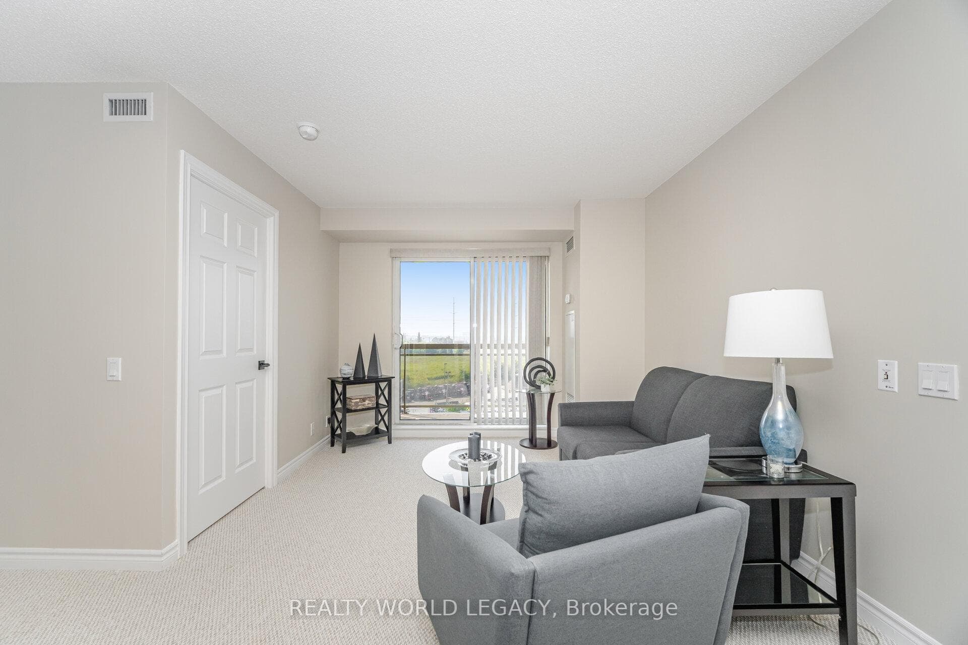 1720 Eglinton Avenue Unit 610 photo 14
