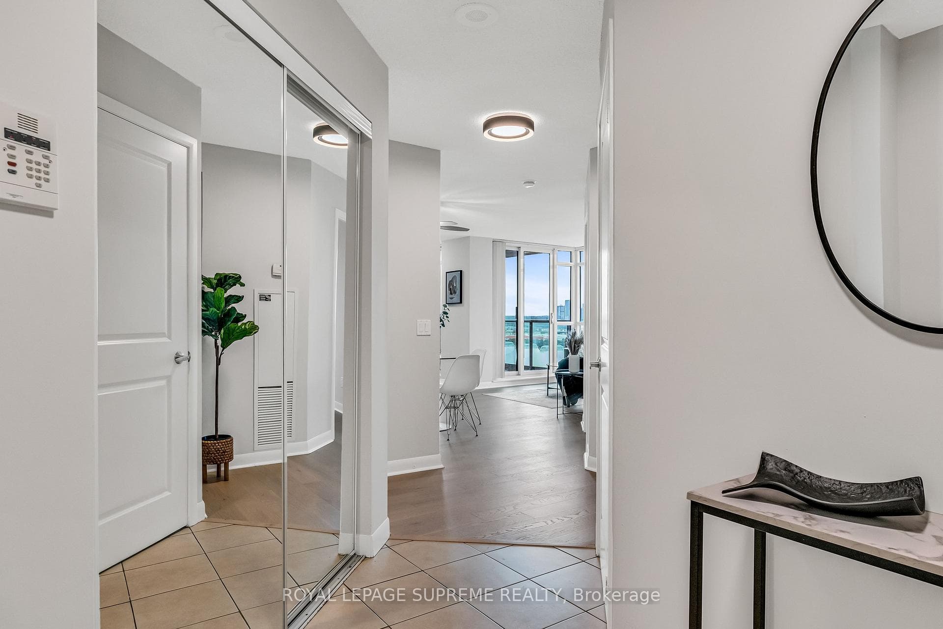 225 Sherway Gardens Unit 1505 photo 8