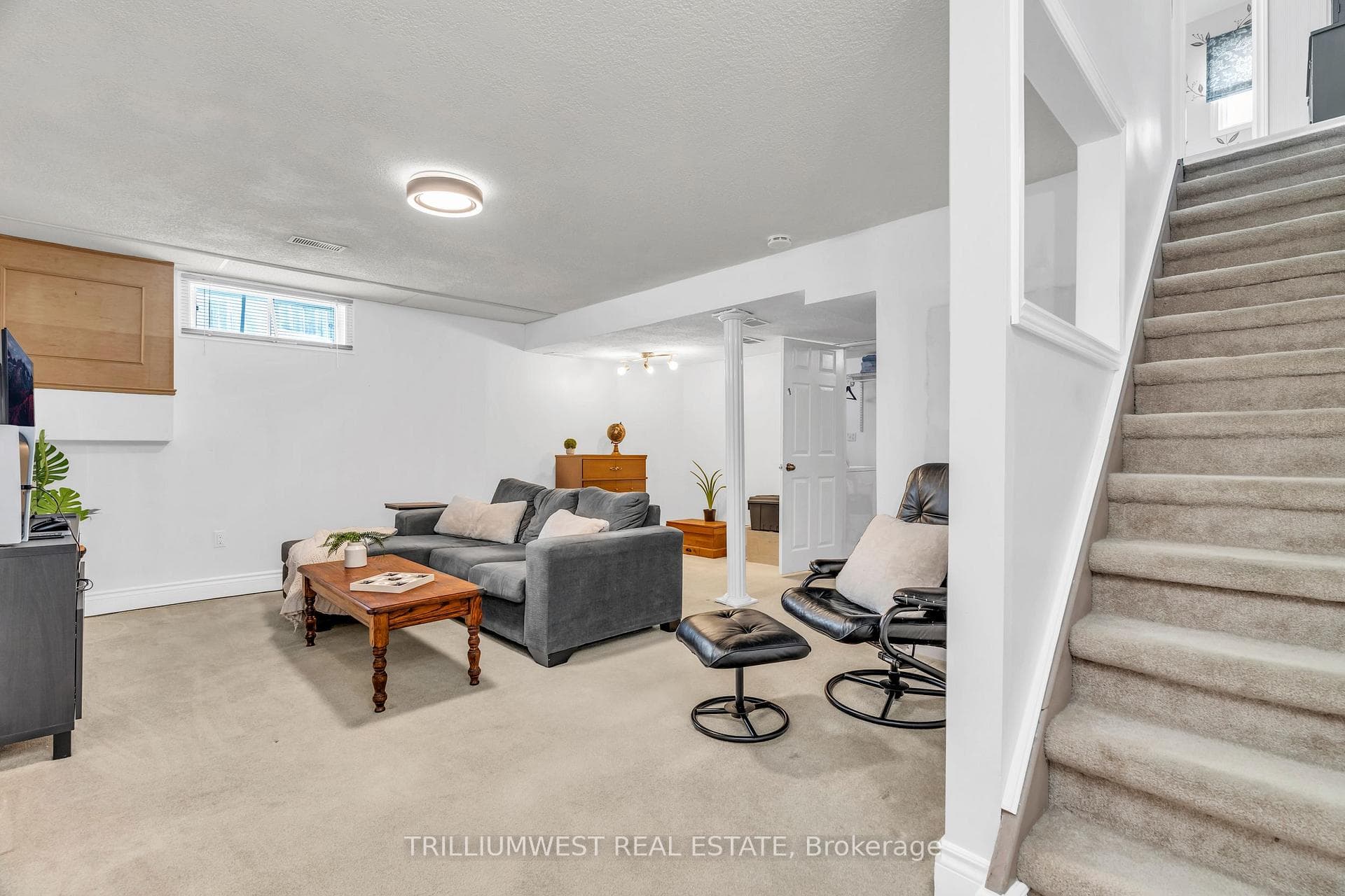 91 Catherine Street photo 24