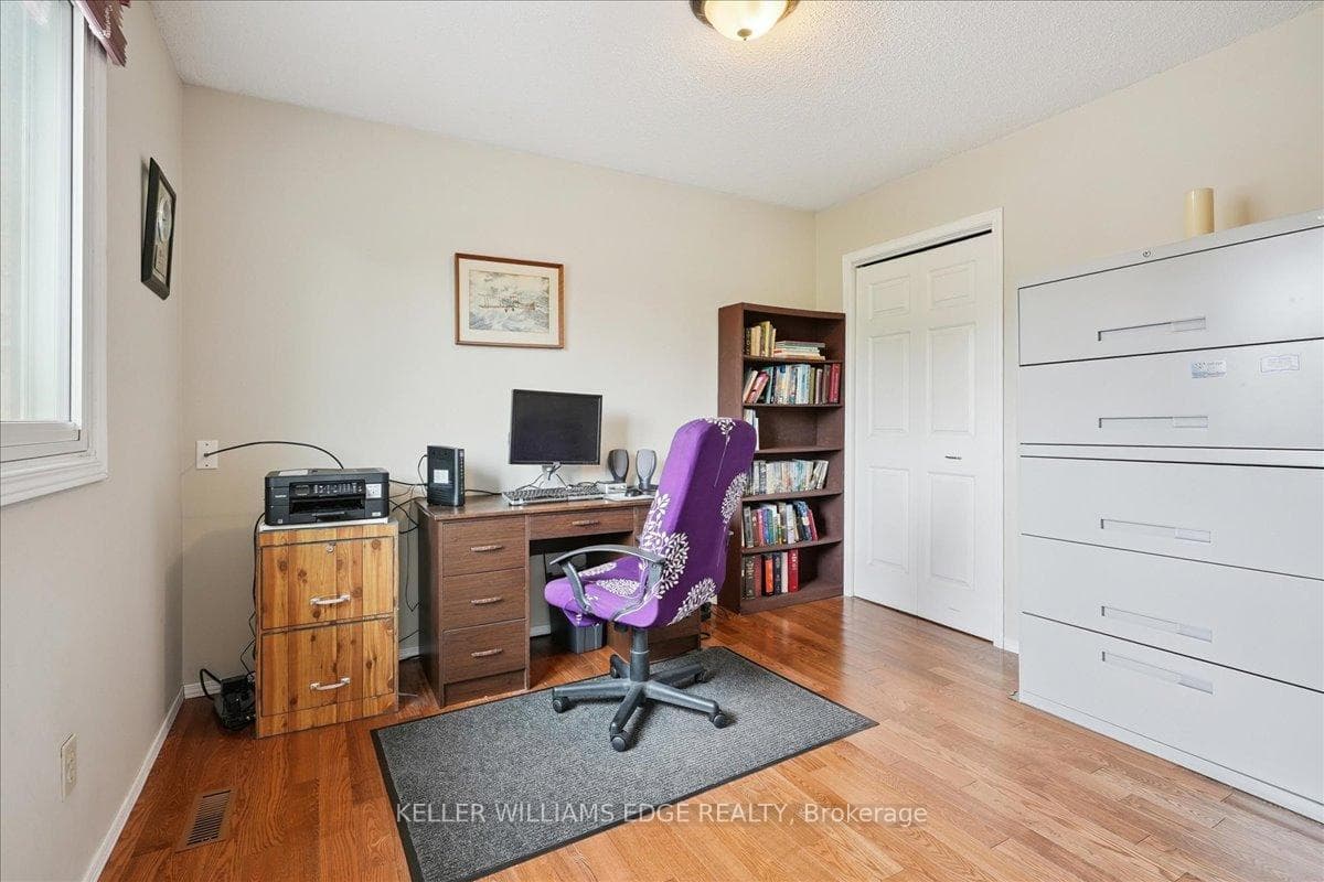 477 Deerhurst Drive photo 28