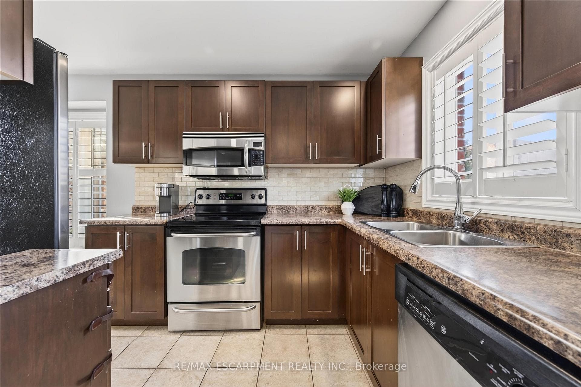 186 Great Oak Trail photo 9
