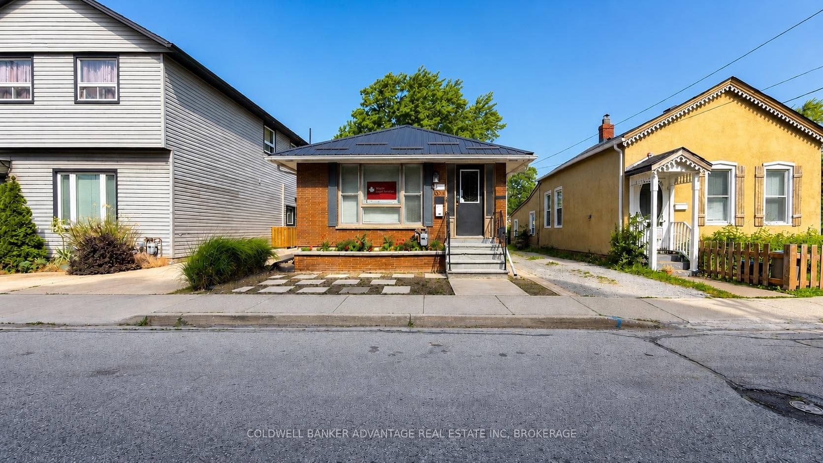 33 Raymond Street photo 1