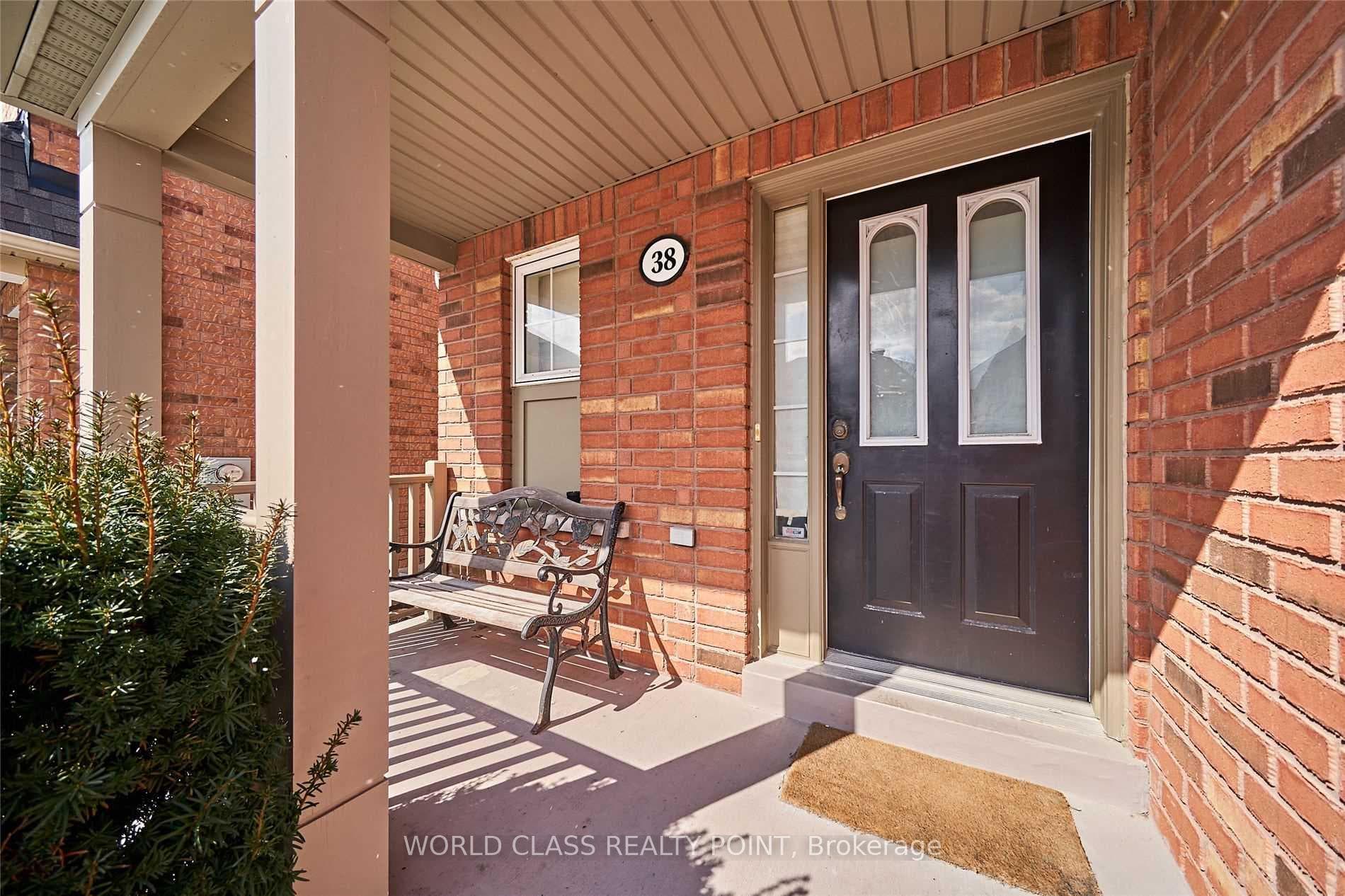 38 Tansley Crescent photo 2