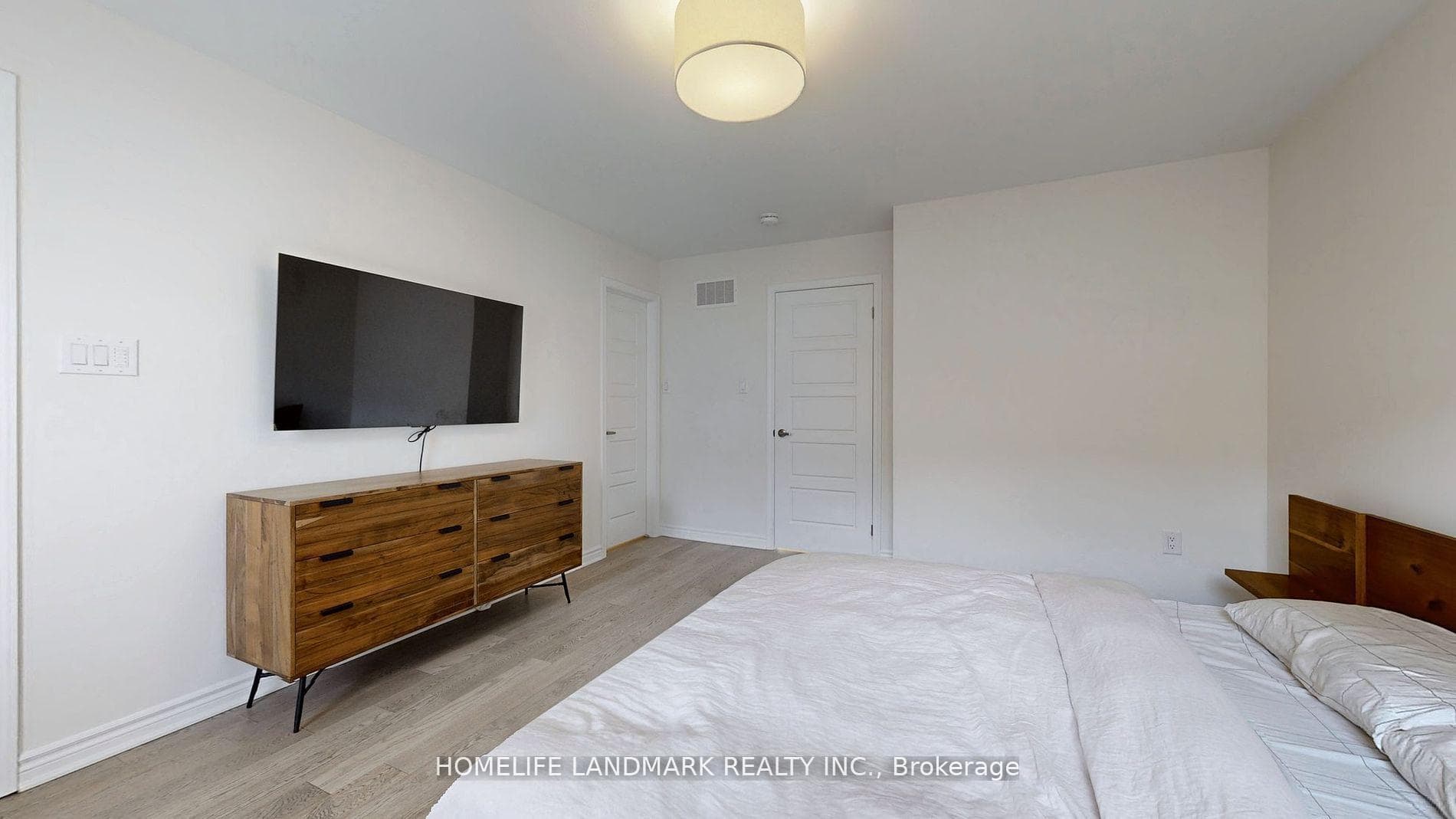 26 hollyhock Court photo 22