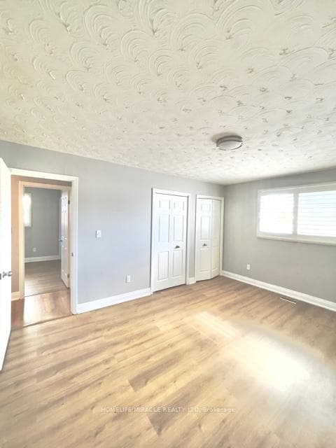 7760 Cavendish Drive photo 14