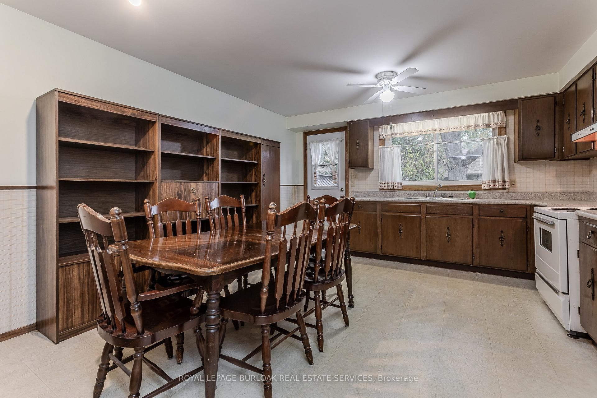 4048 Longmoor Drive photo 9