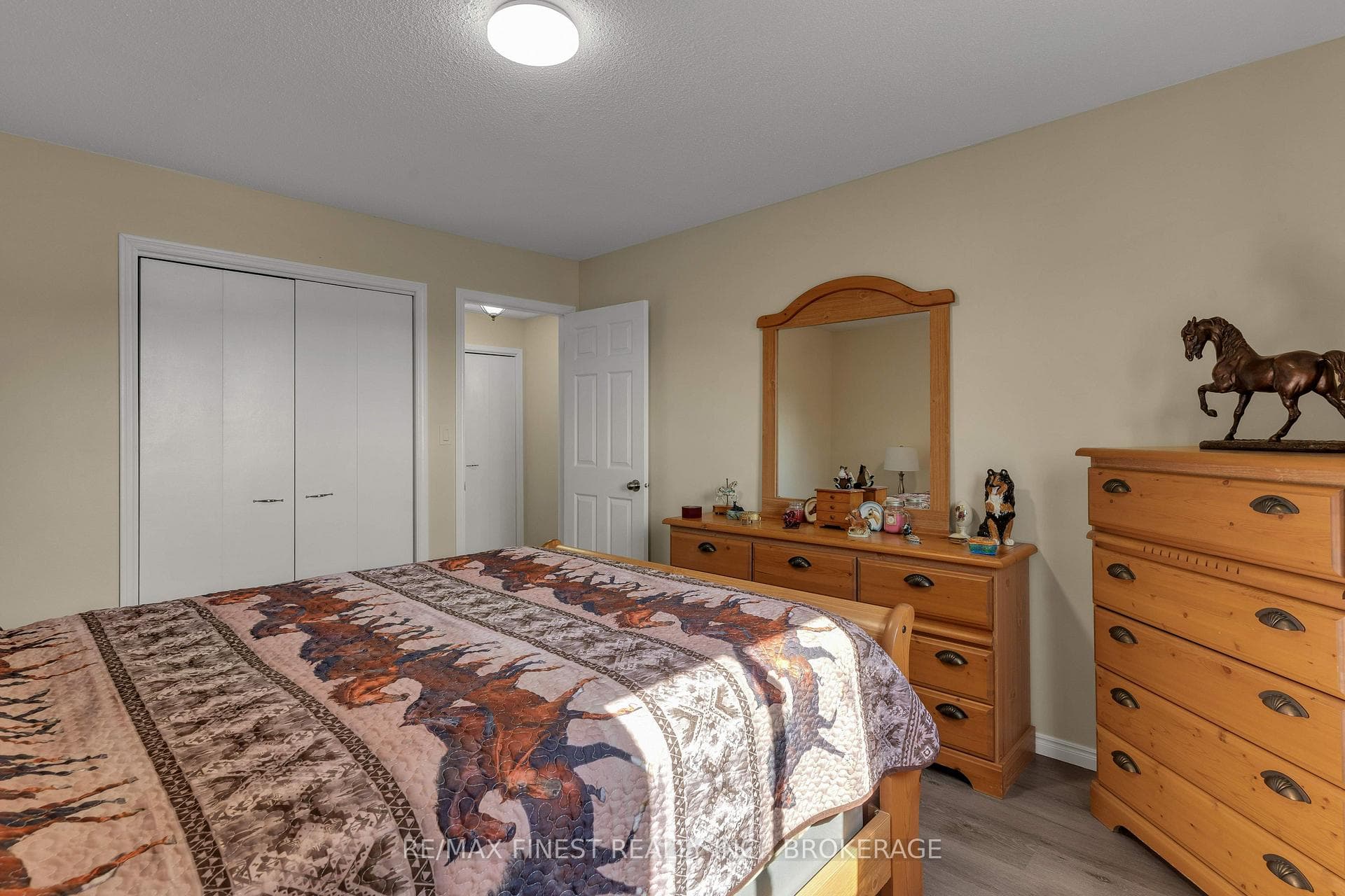 611 Davis Drive photo 20