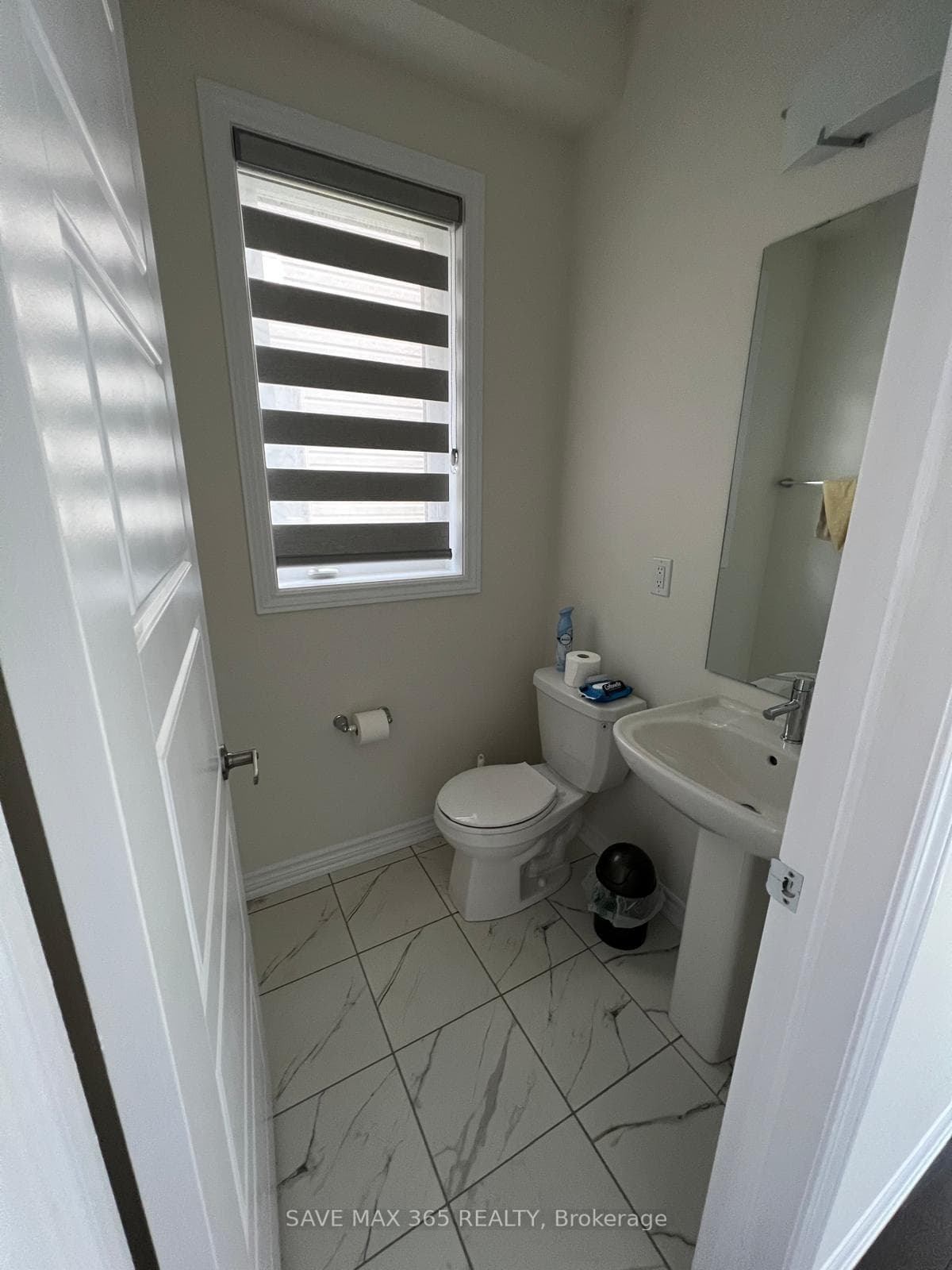 275 Gillespie Drive photo 4