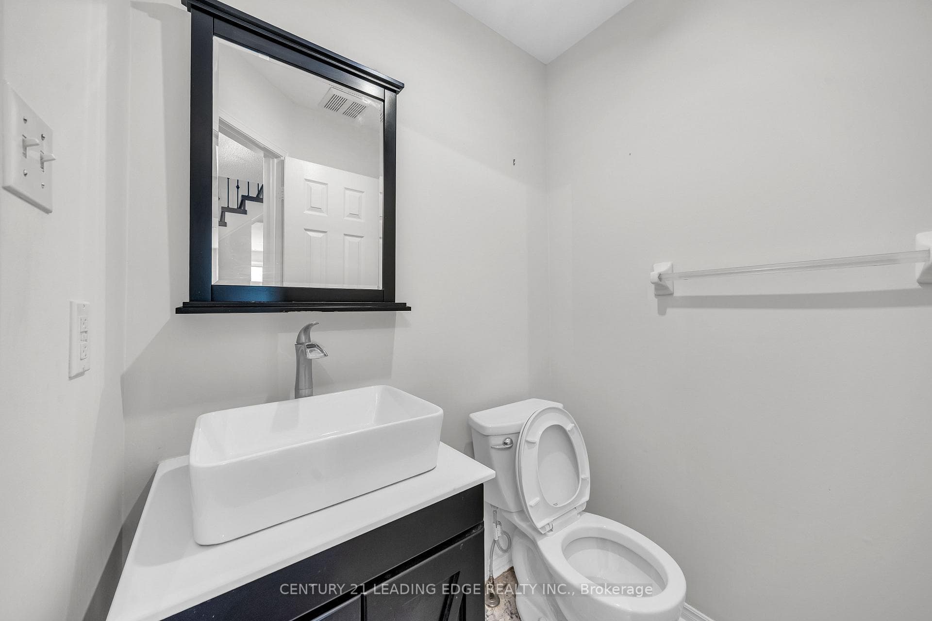 19 Connery Crescent photo 18
