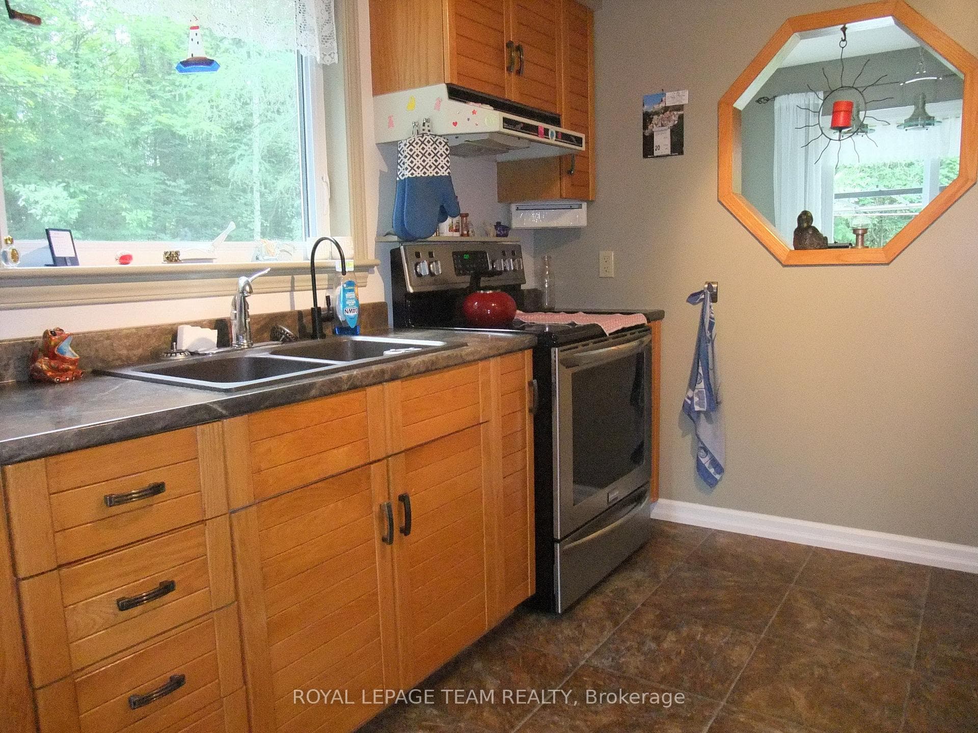 1563 Goshen Road photo 7