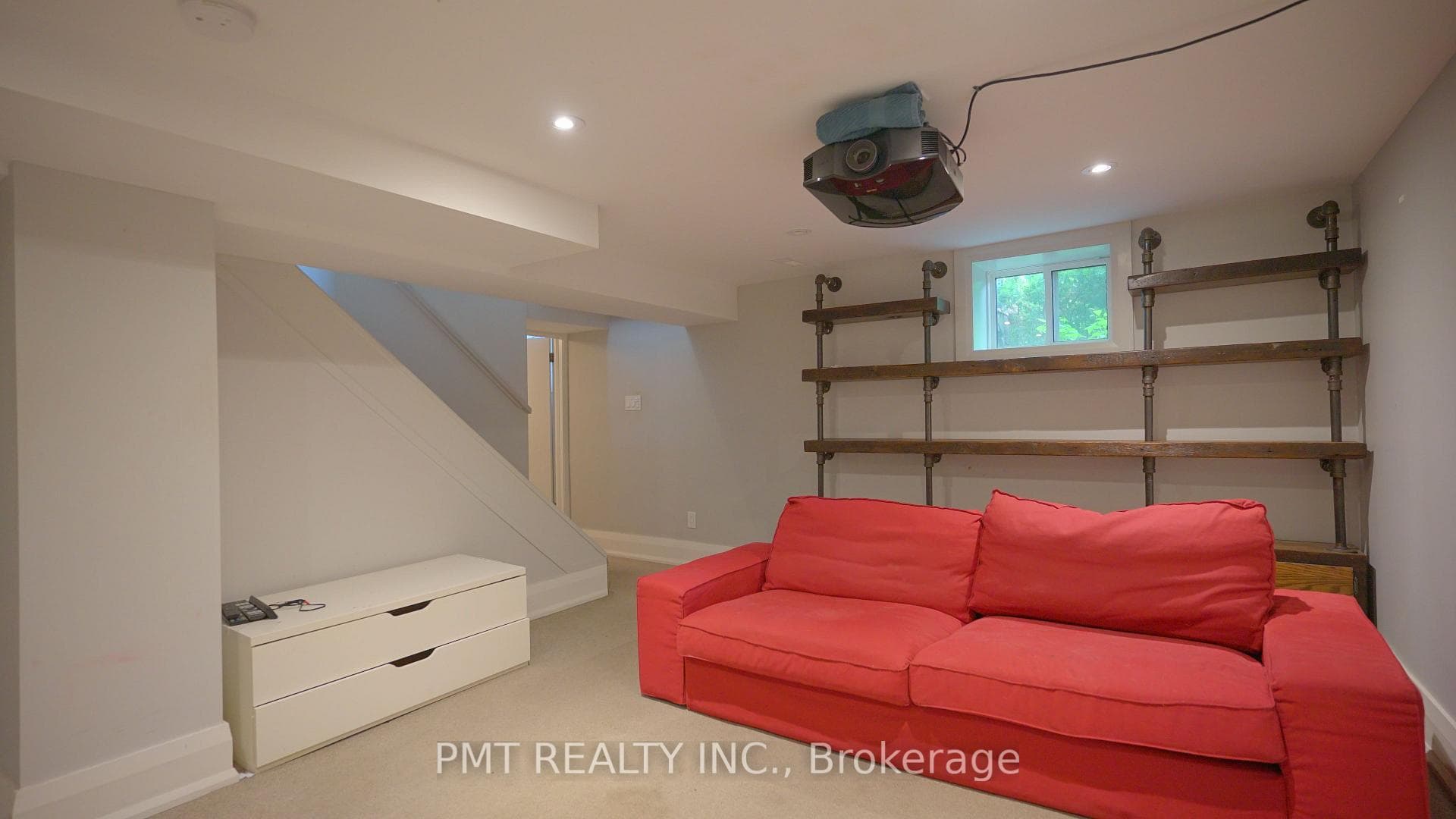 31 Burgess Avenue photo 22