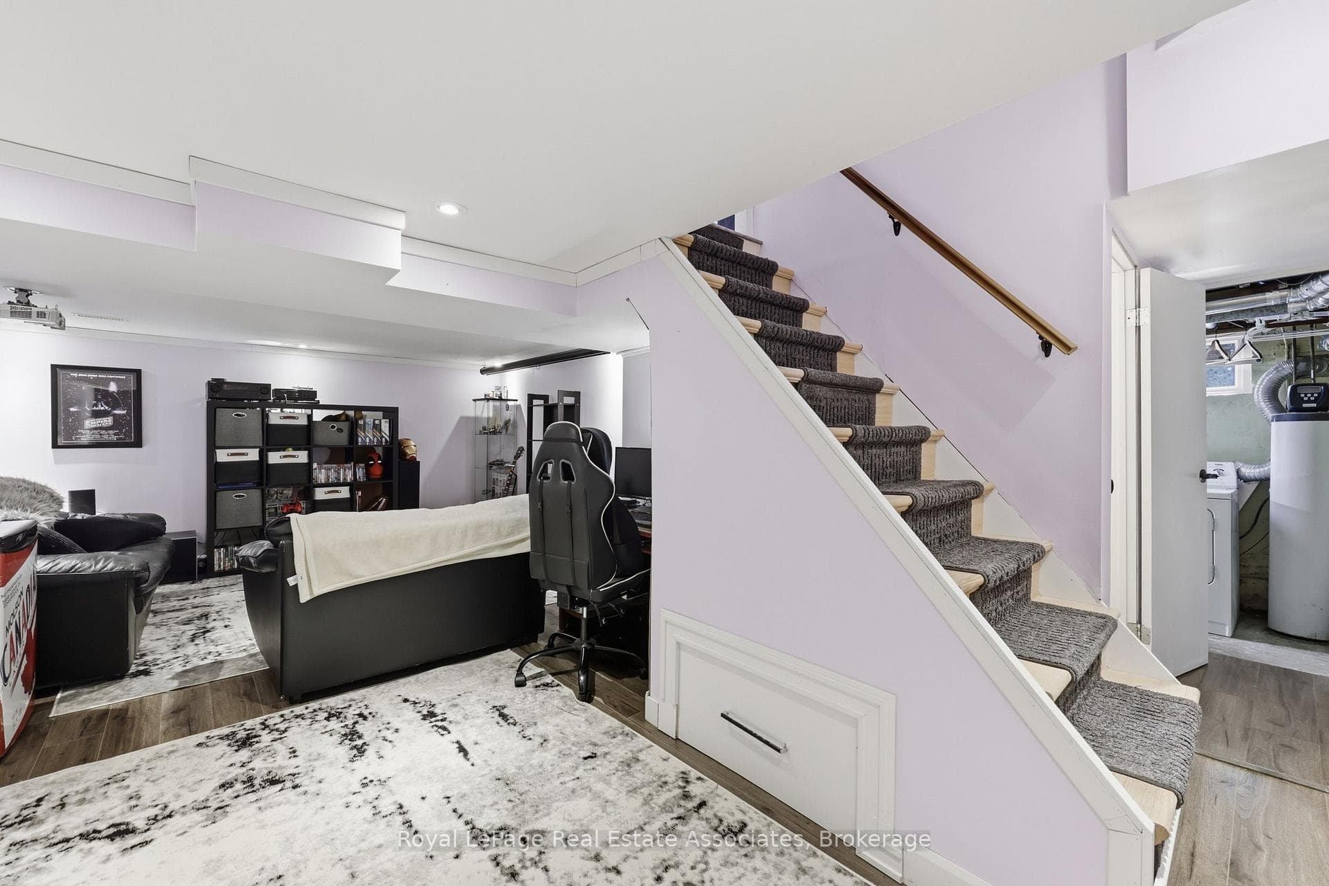 21 Ridgewood Avenue photo 23