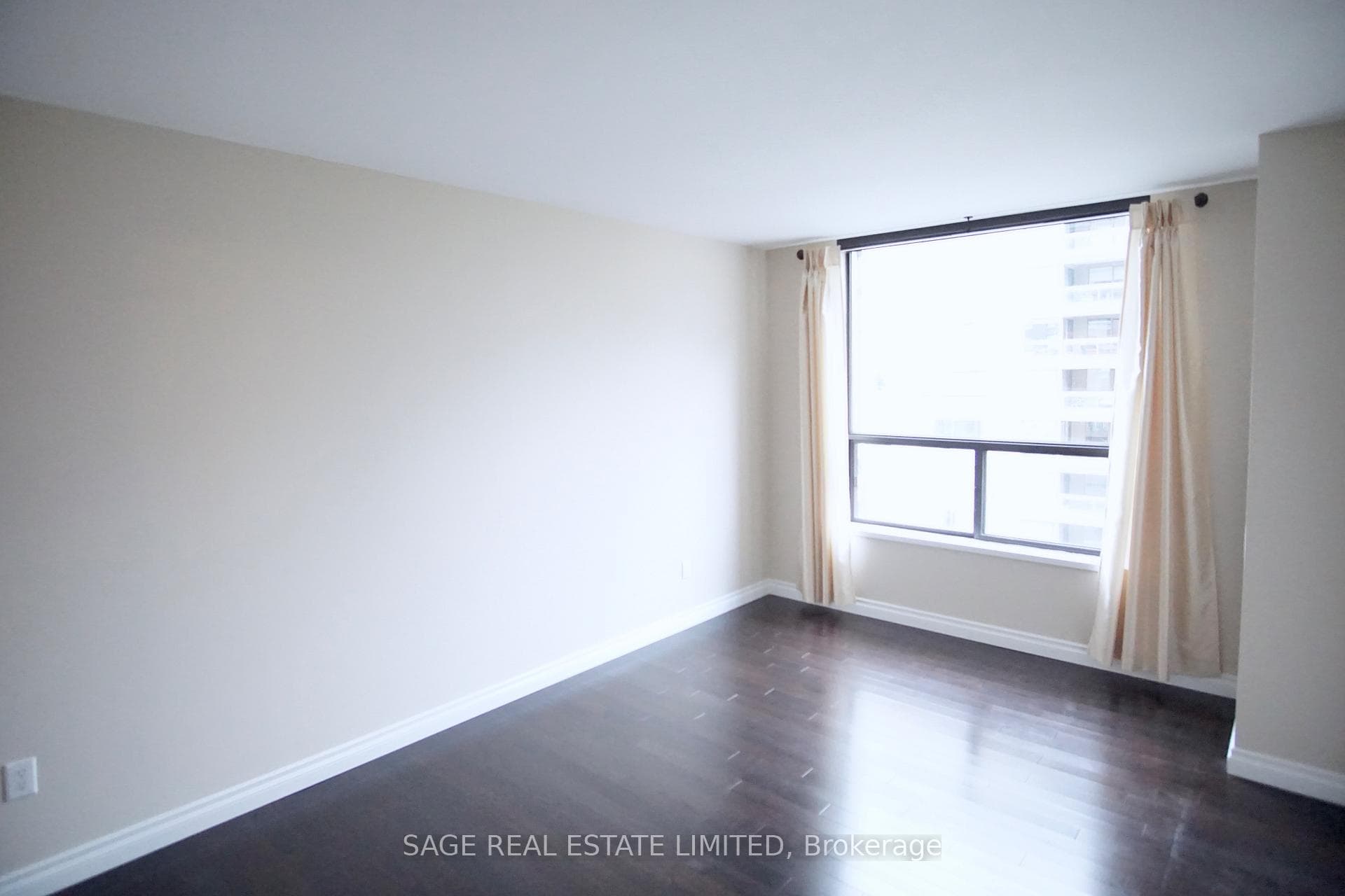 47 St Clair Avenue Unit 801 photo 15
