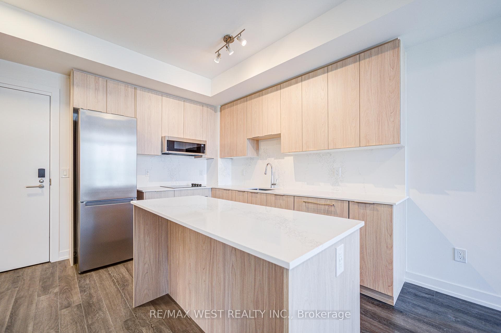 2501 Saw Whet Boulevard Unit 551 photo 17