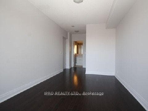 21 Clairtrell Road Unit 407 photo 5