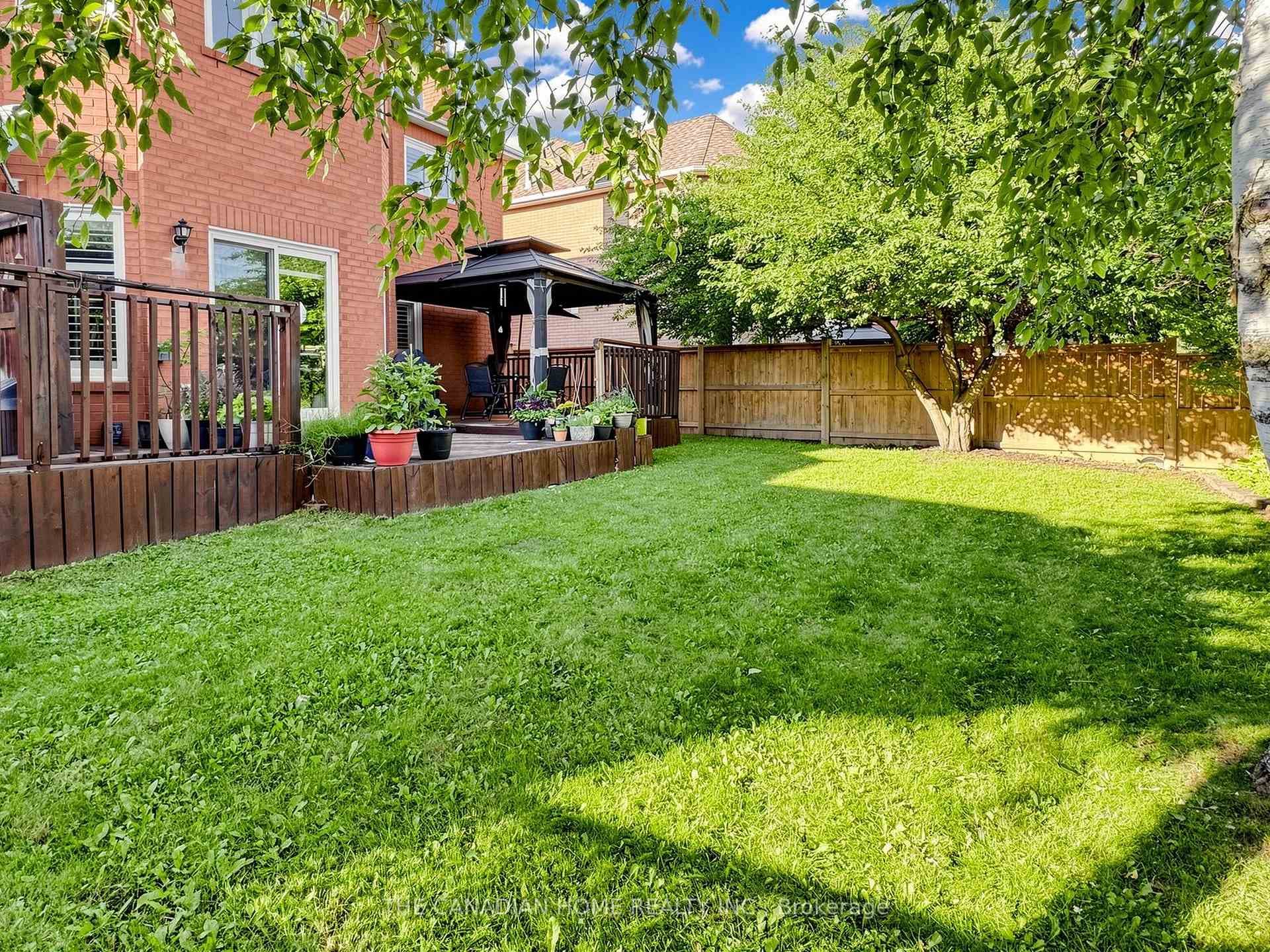 19 Wigston Court photo 49