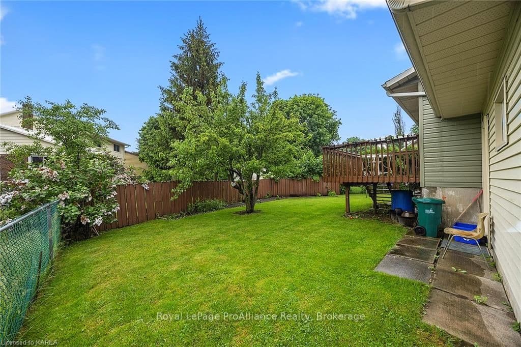 69 OLD OAK Road photo 5