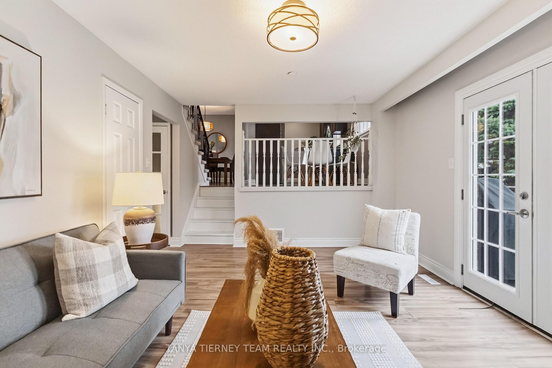 6 Gershwin Court photo 28