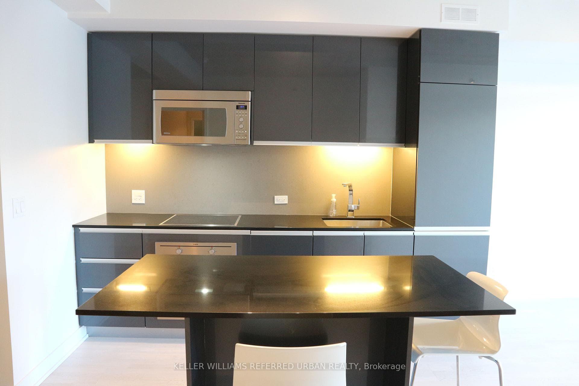 30 Minowan Miikan Lane Unit 629 photo 3