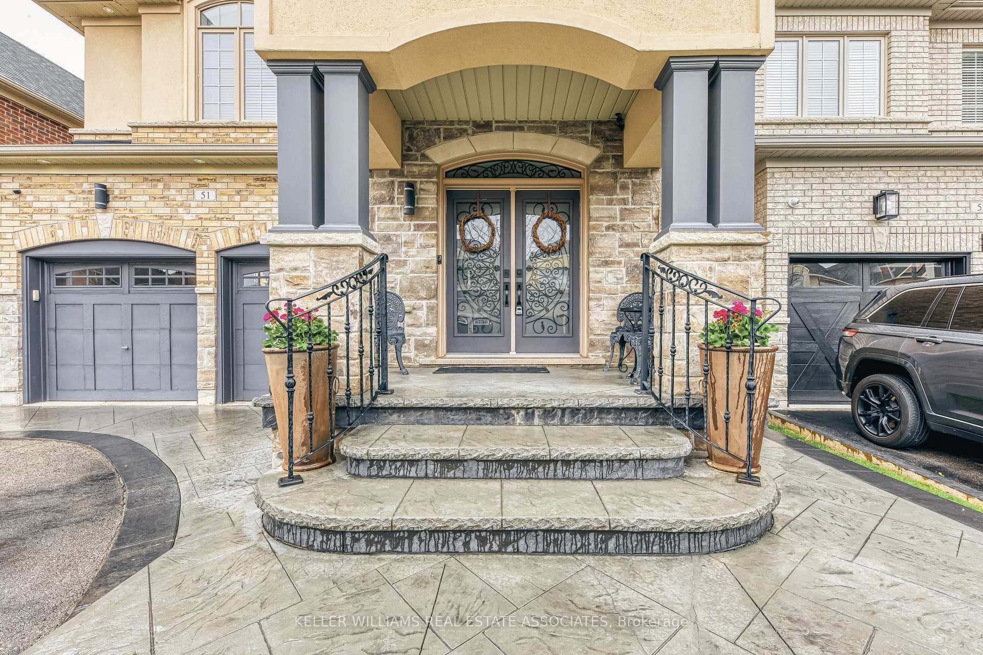 51 Ballantine Drive photo 2