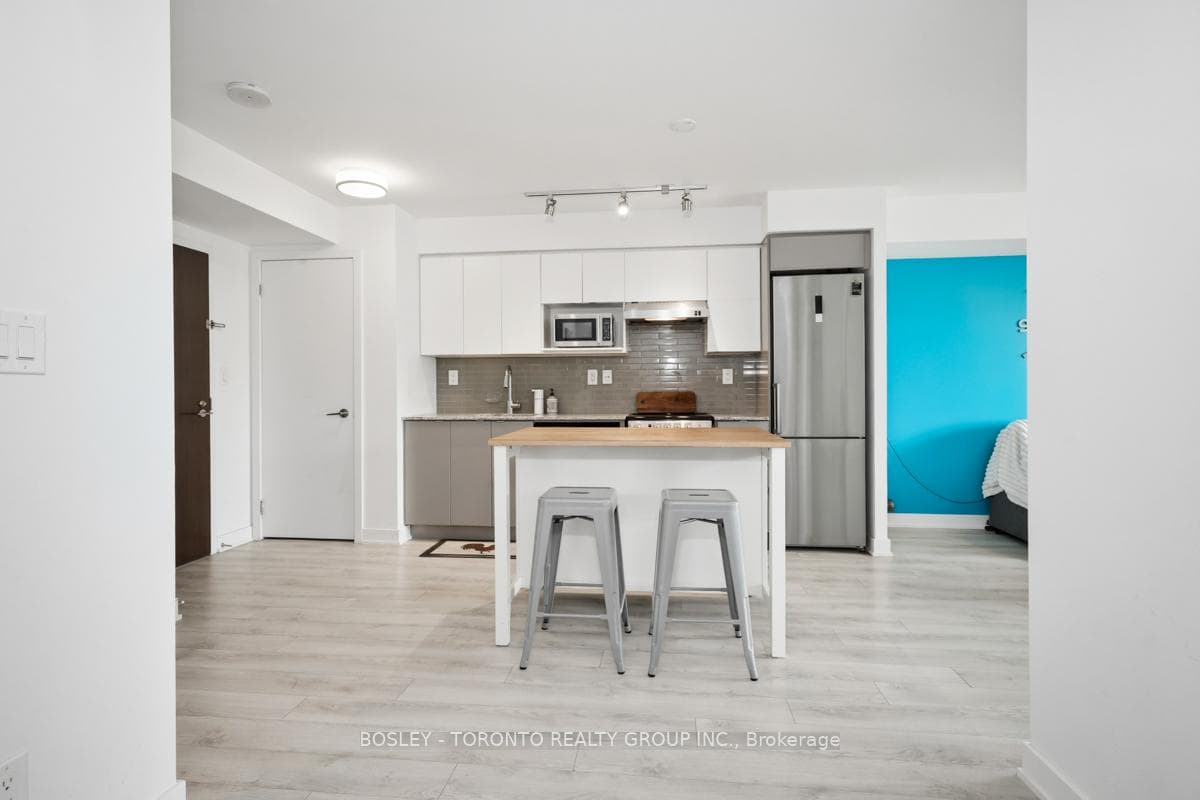 160 Flemington Road Unit 408 photo 11