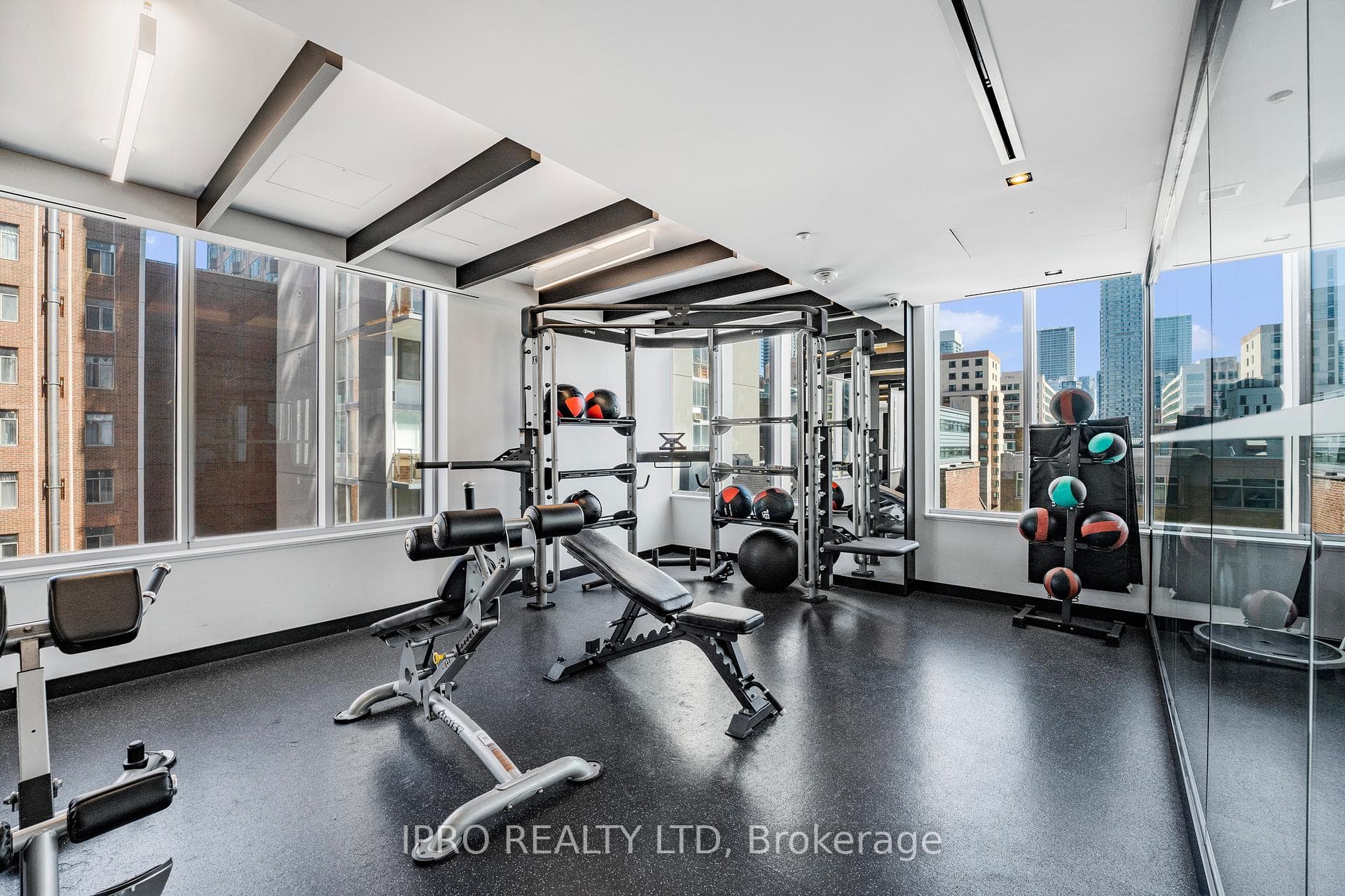 89 McGill Street Unit 2411 photo 32