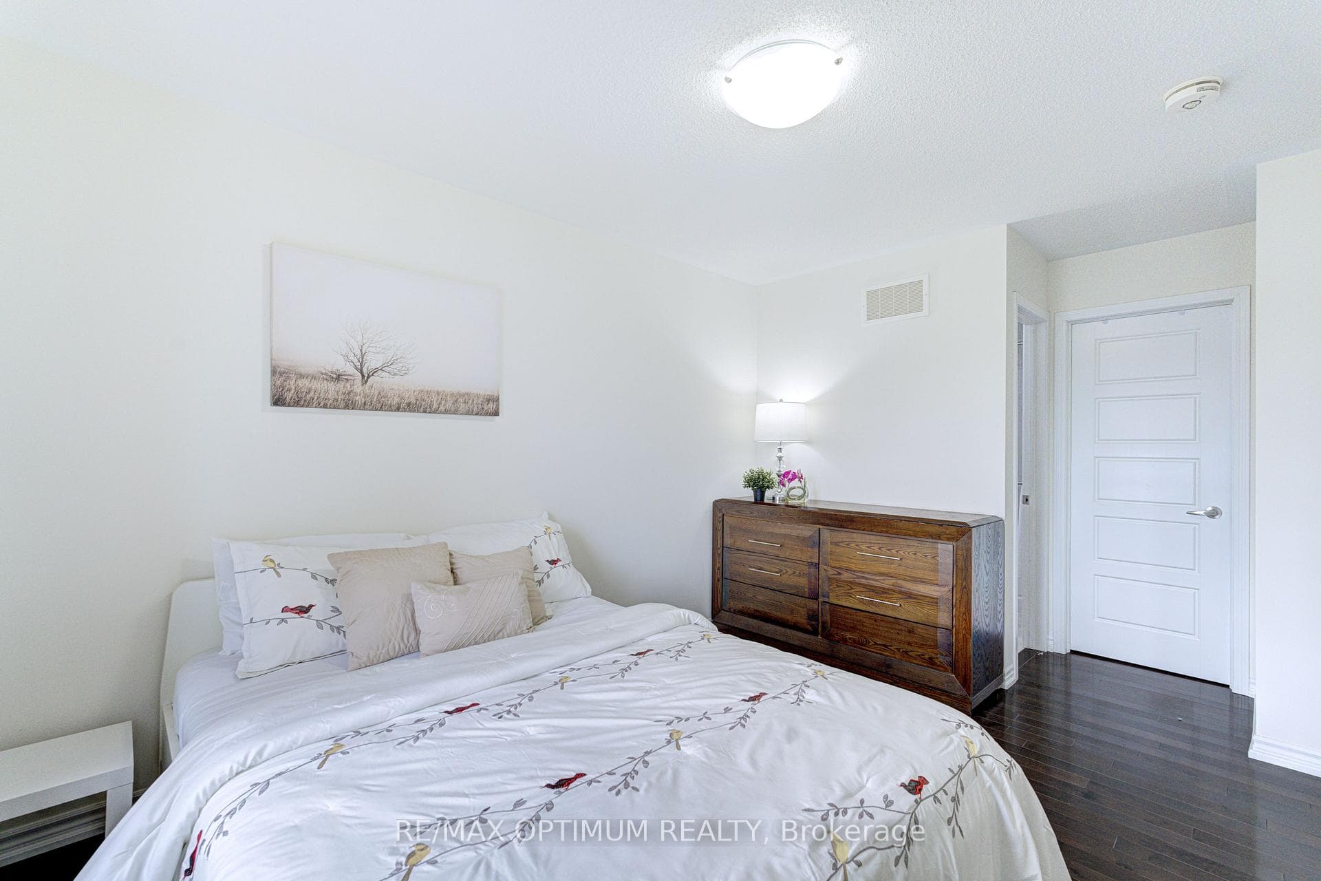 583 Laking Terrace photo 24