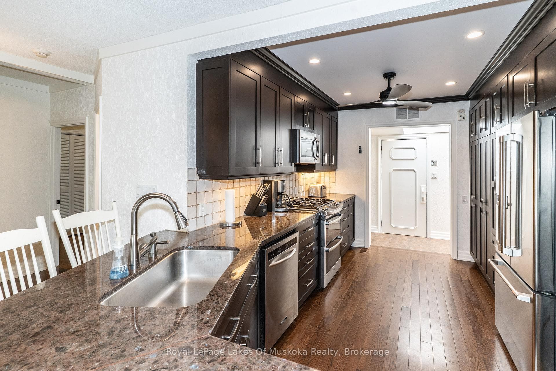 51 Pinetree Road photo 13