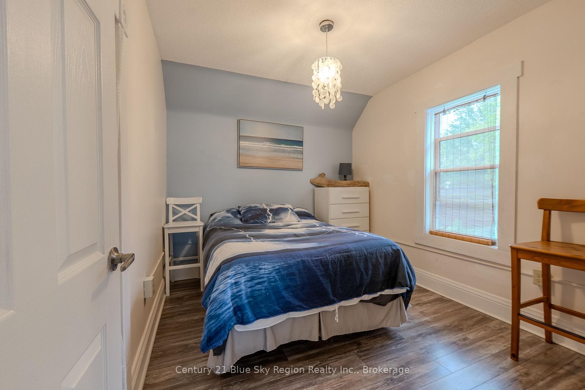 577 O'Brien Street photo 16