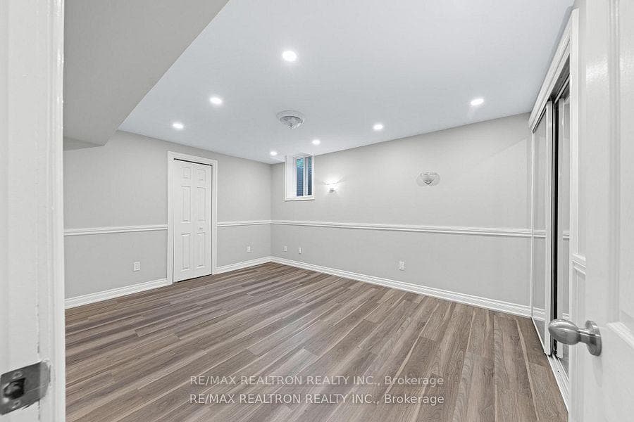 162 Walton Drive Unit Basement photo 14