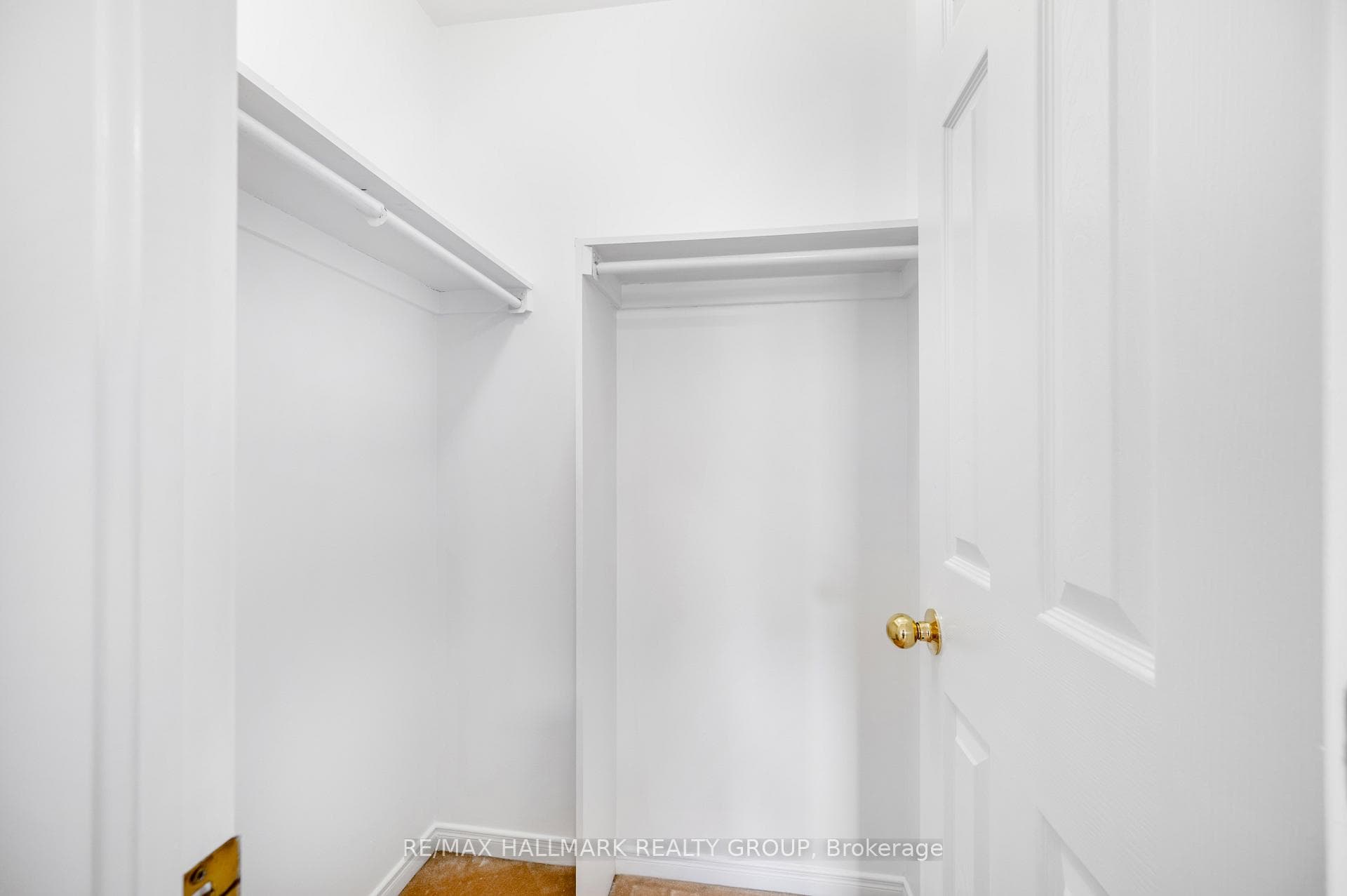 1401 MONTRESOR Way photo 20