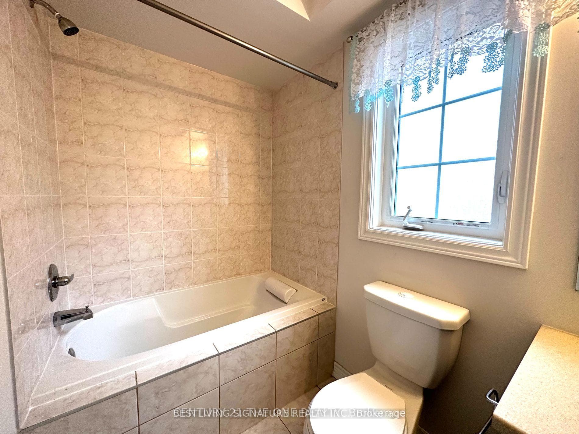 10 Arthur Dixon Street photo 10