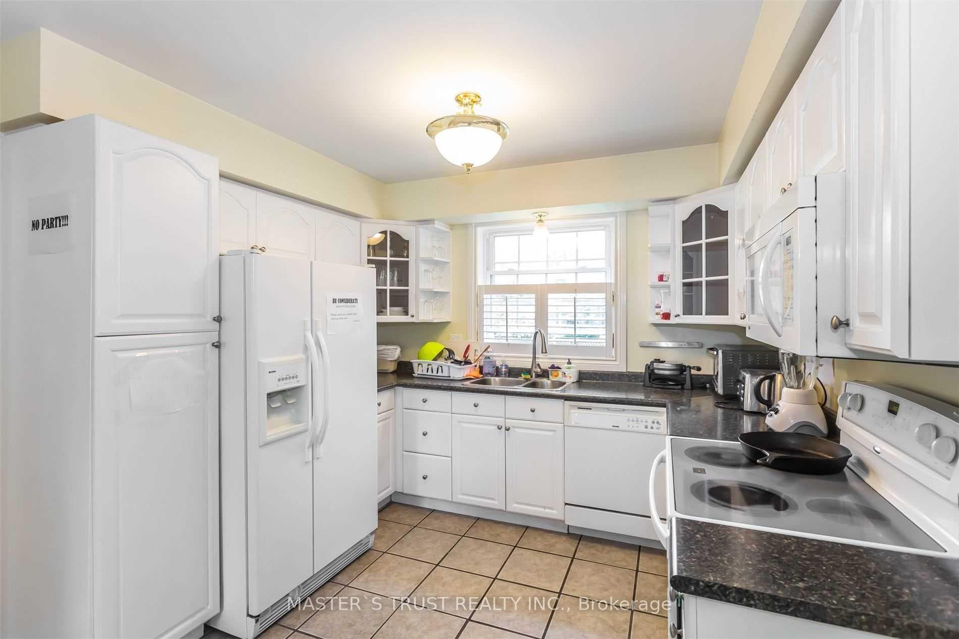 35 Wild Cherry Lane photo 13