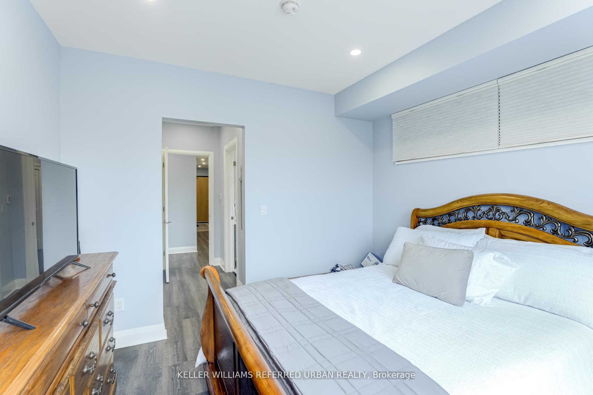 631 Liverpool Road Unit 202 photo 19