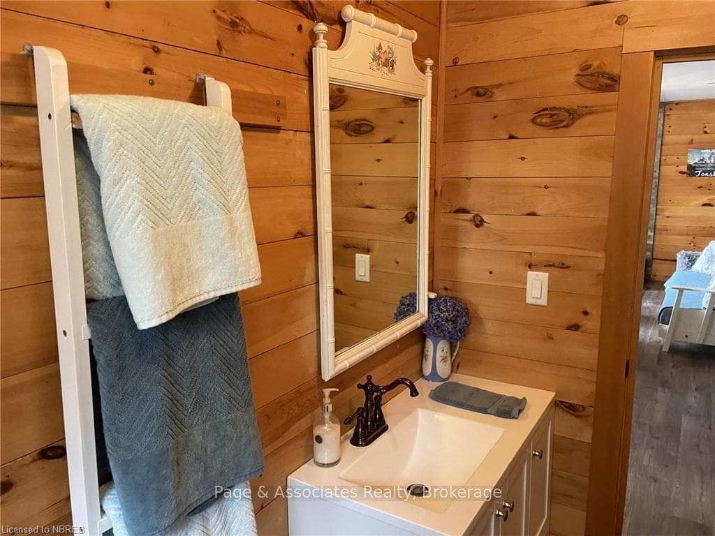 382A DANIS Road photo 33