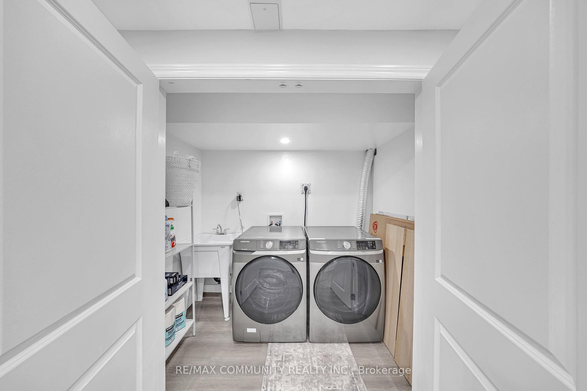 65 White's Hill Avenue photo 37