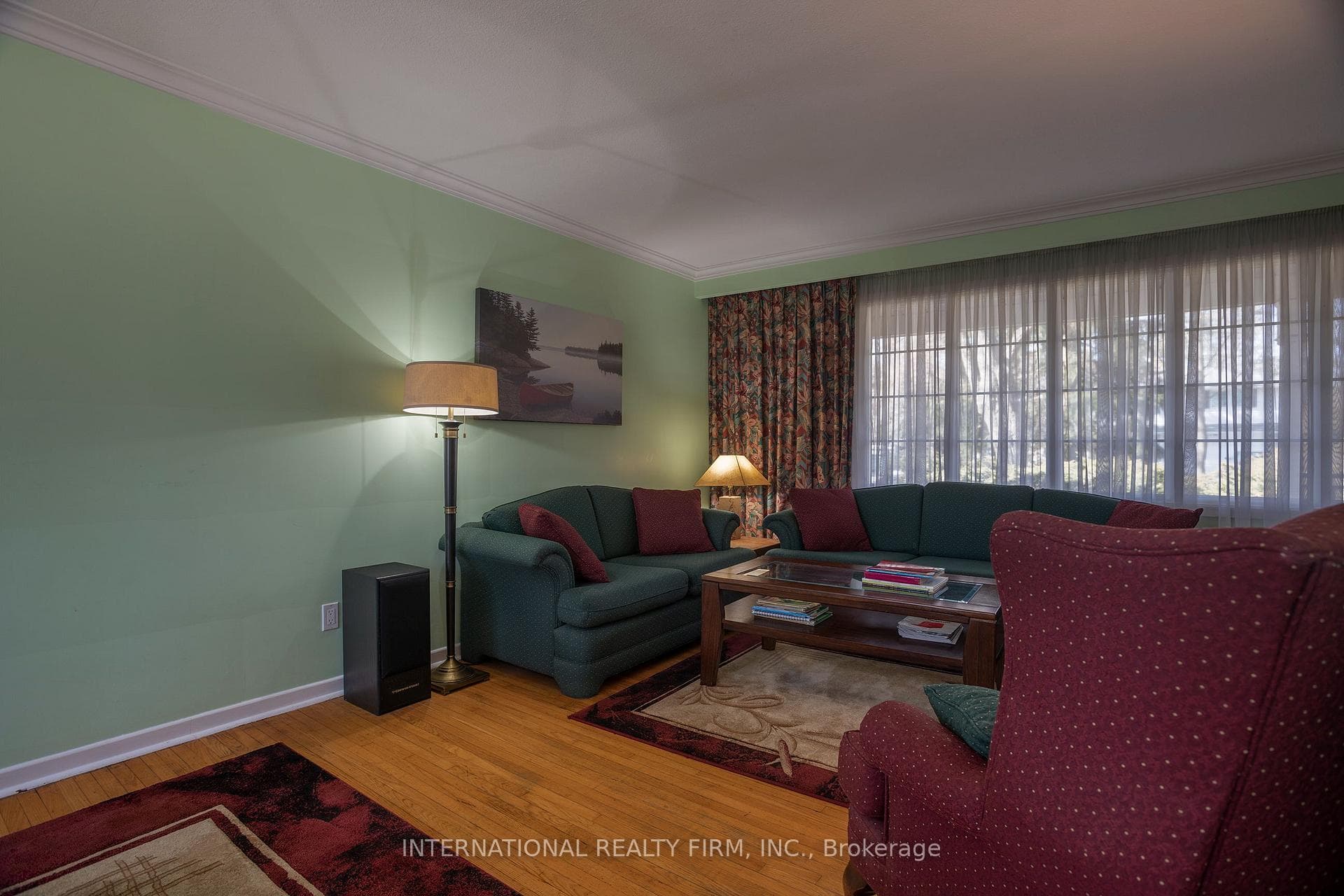 838 Caldwell Avenue photo 9