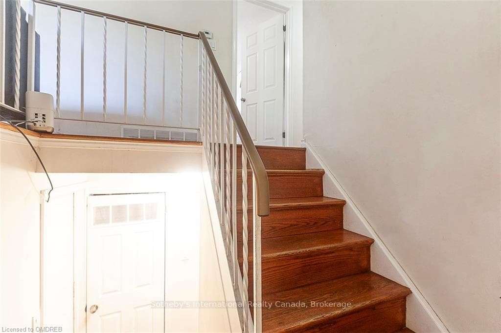 579 KORTRIGHT Road photo 5