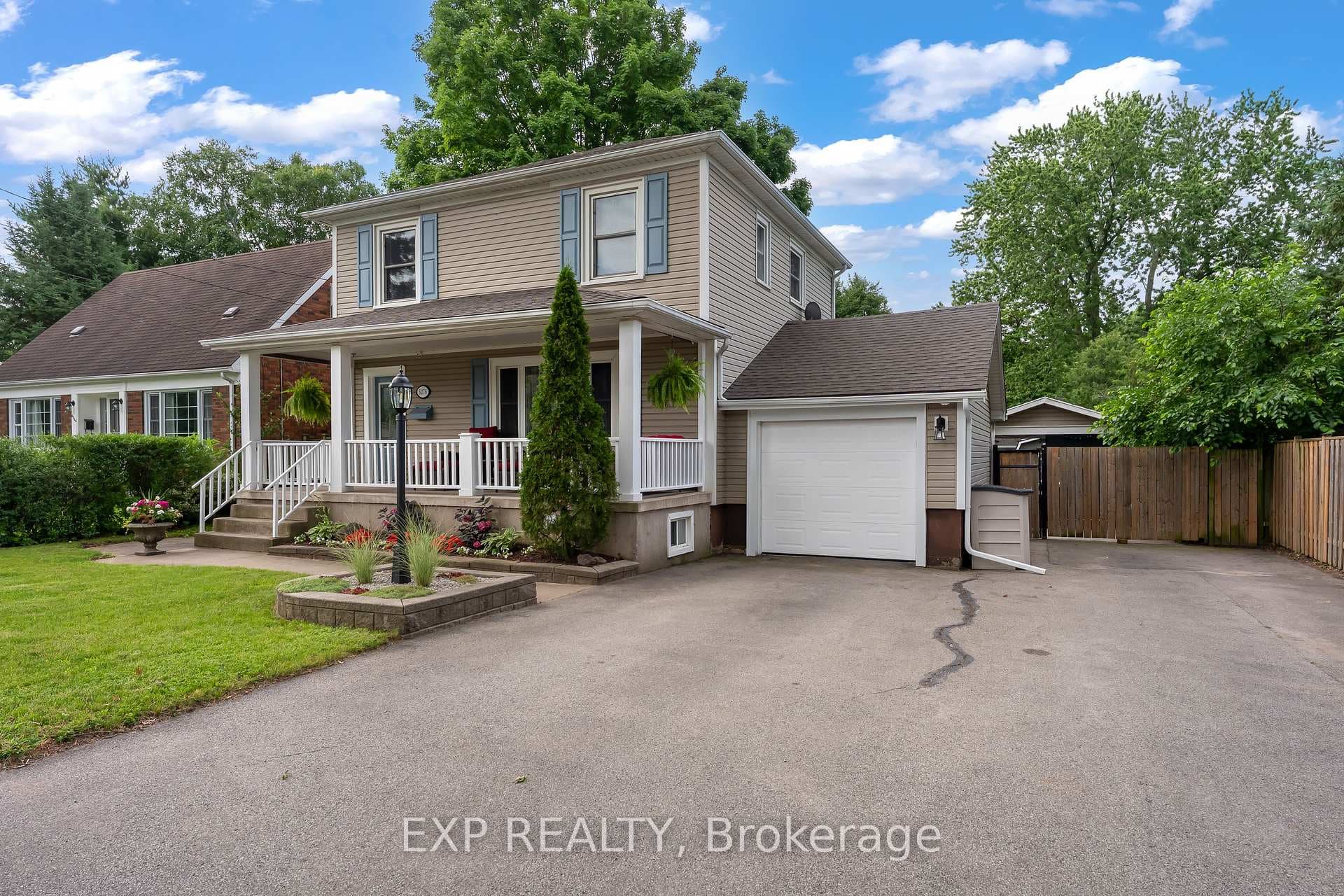 6276 STAMFORD GREEN Drive photo 11